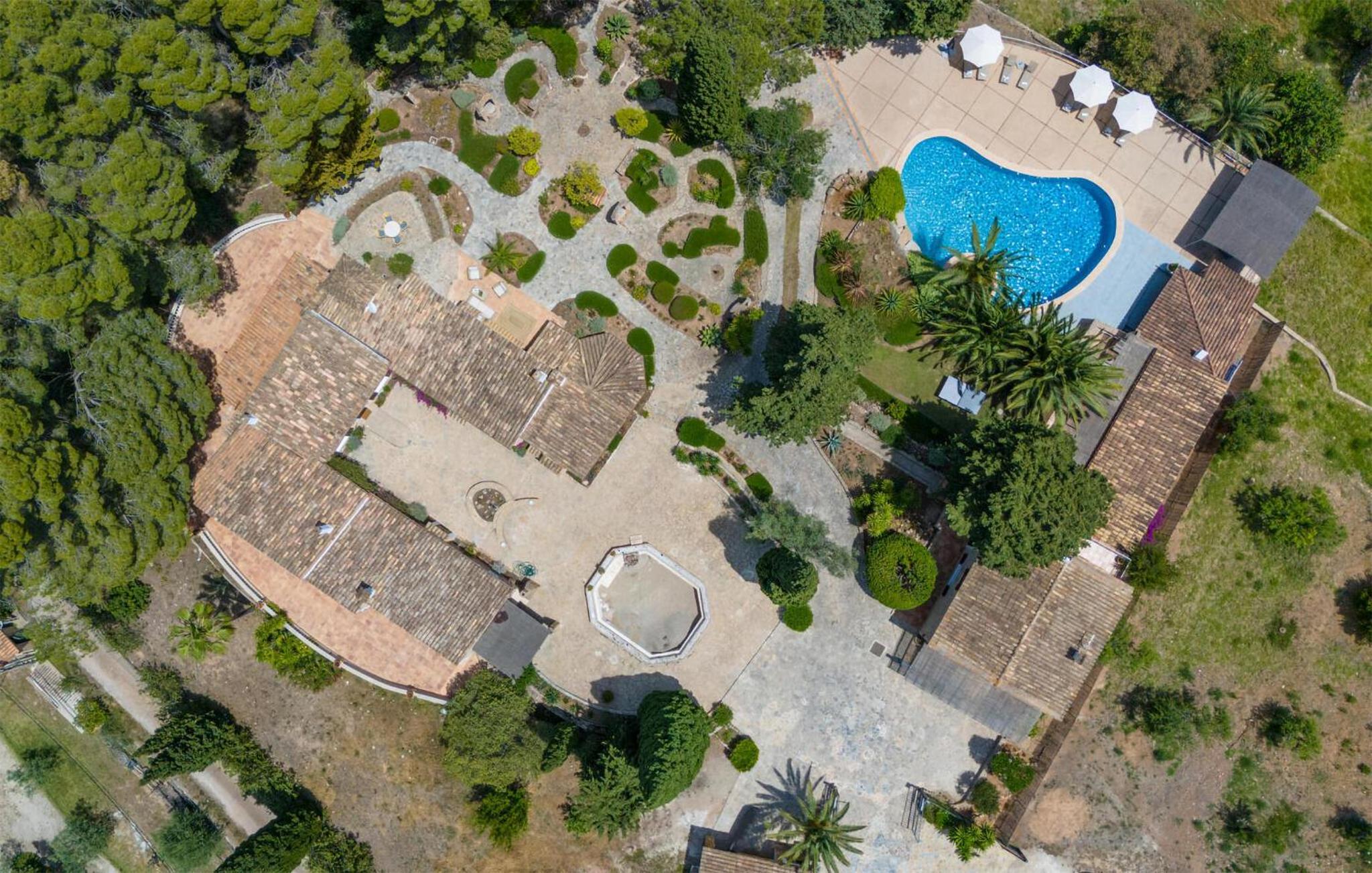 Stunning Home In Esporles