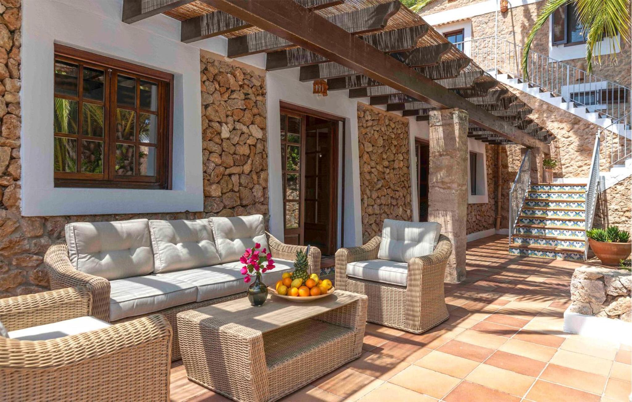 Stunning Home In Esporles