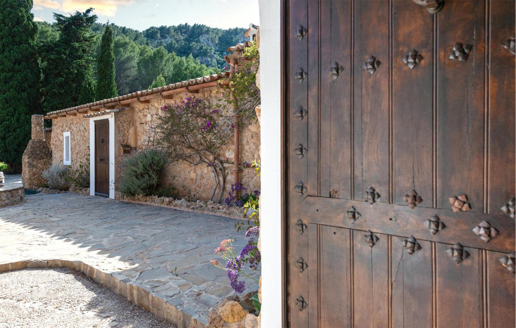 Stunning Home In Esporles