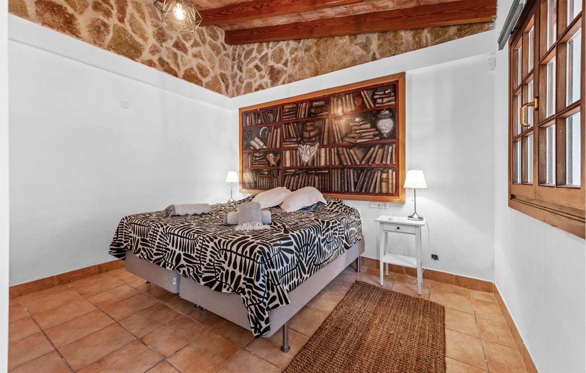 Stunning Home In Esporles