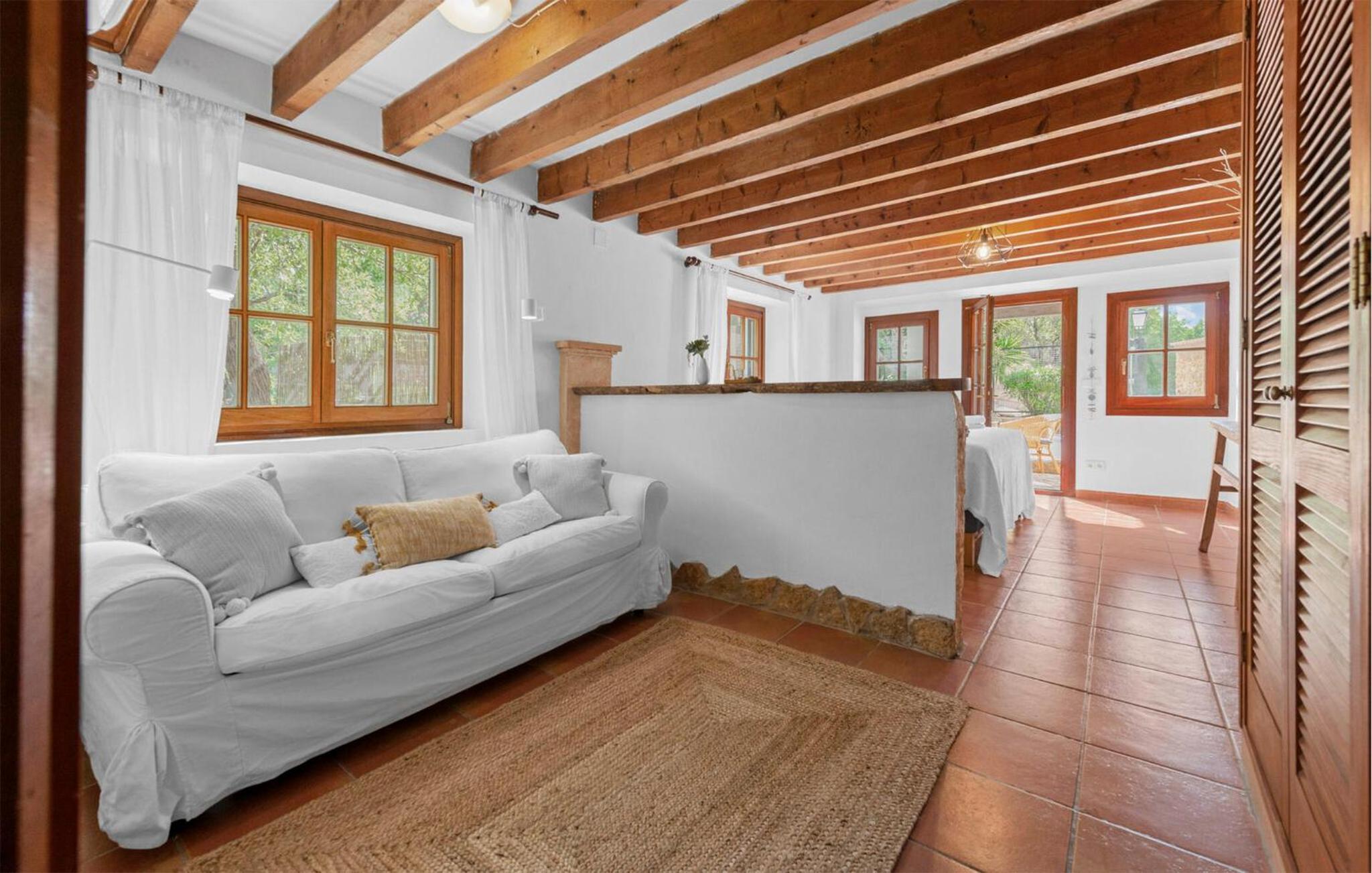 Stunning Home In Esporles