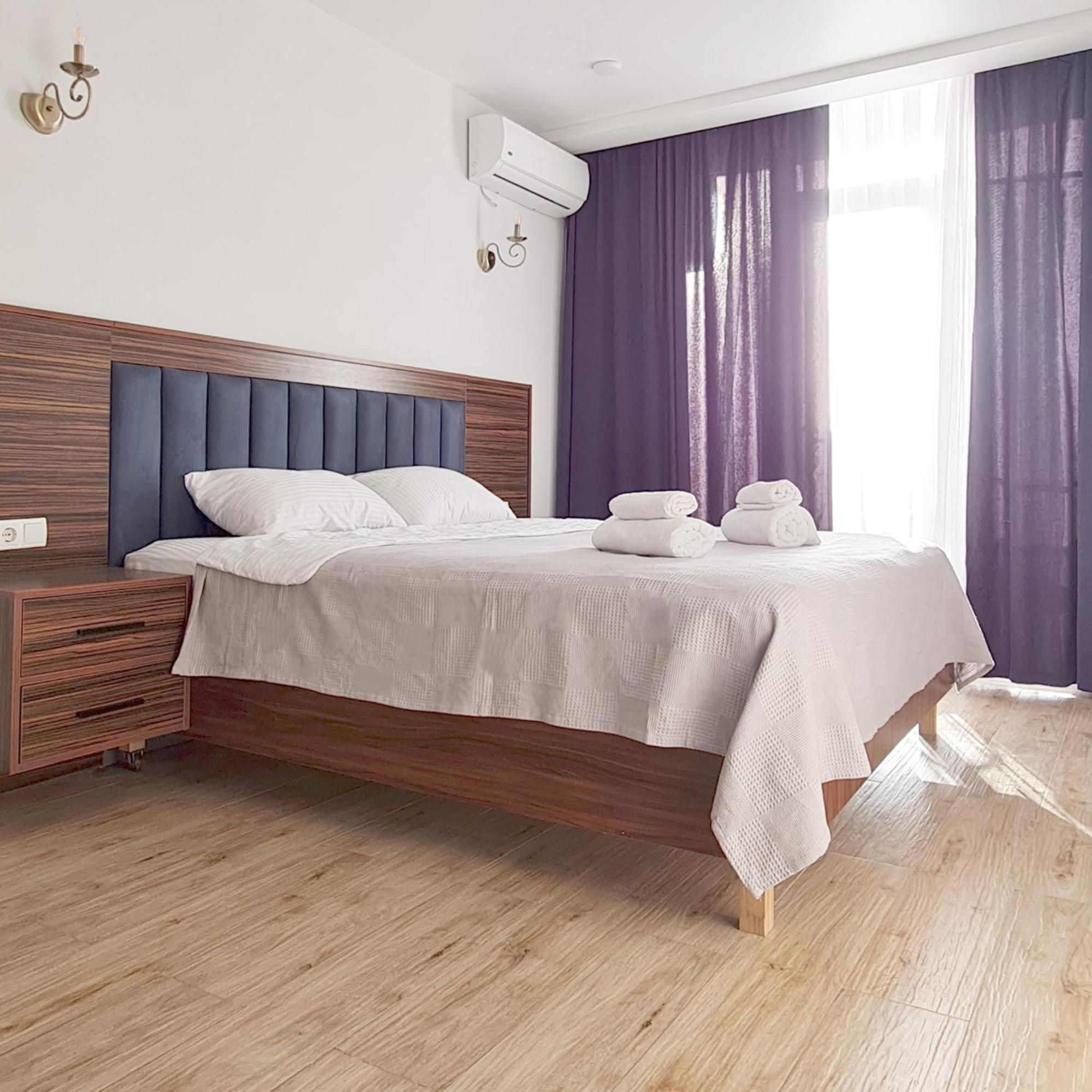 Cozy Sea View Studio#3 Queen Bed Free Wi-Fi Washer Balcony view 3