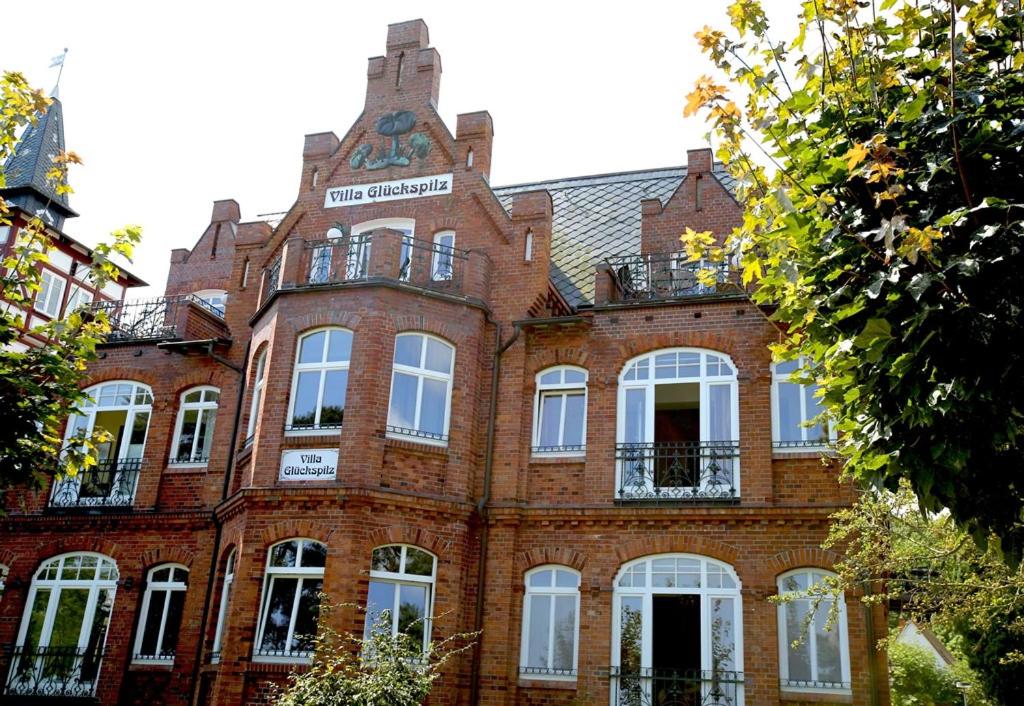 FeWo direkt am Strand mit Meerblick und Balkon,Villa Glückspilz, Binz