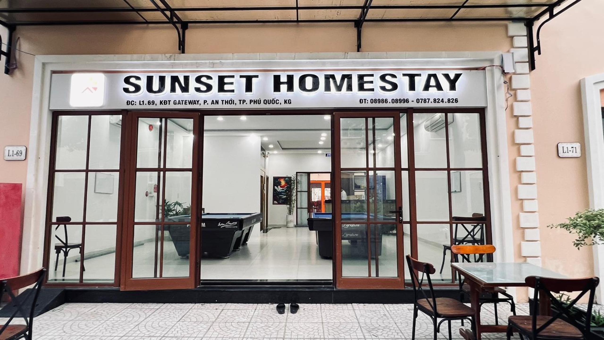 Sunset Homestay Phòng Deluxe view 4