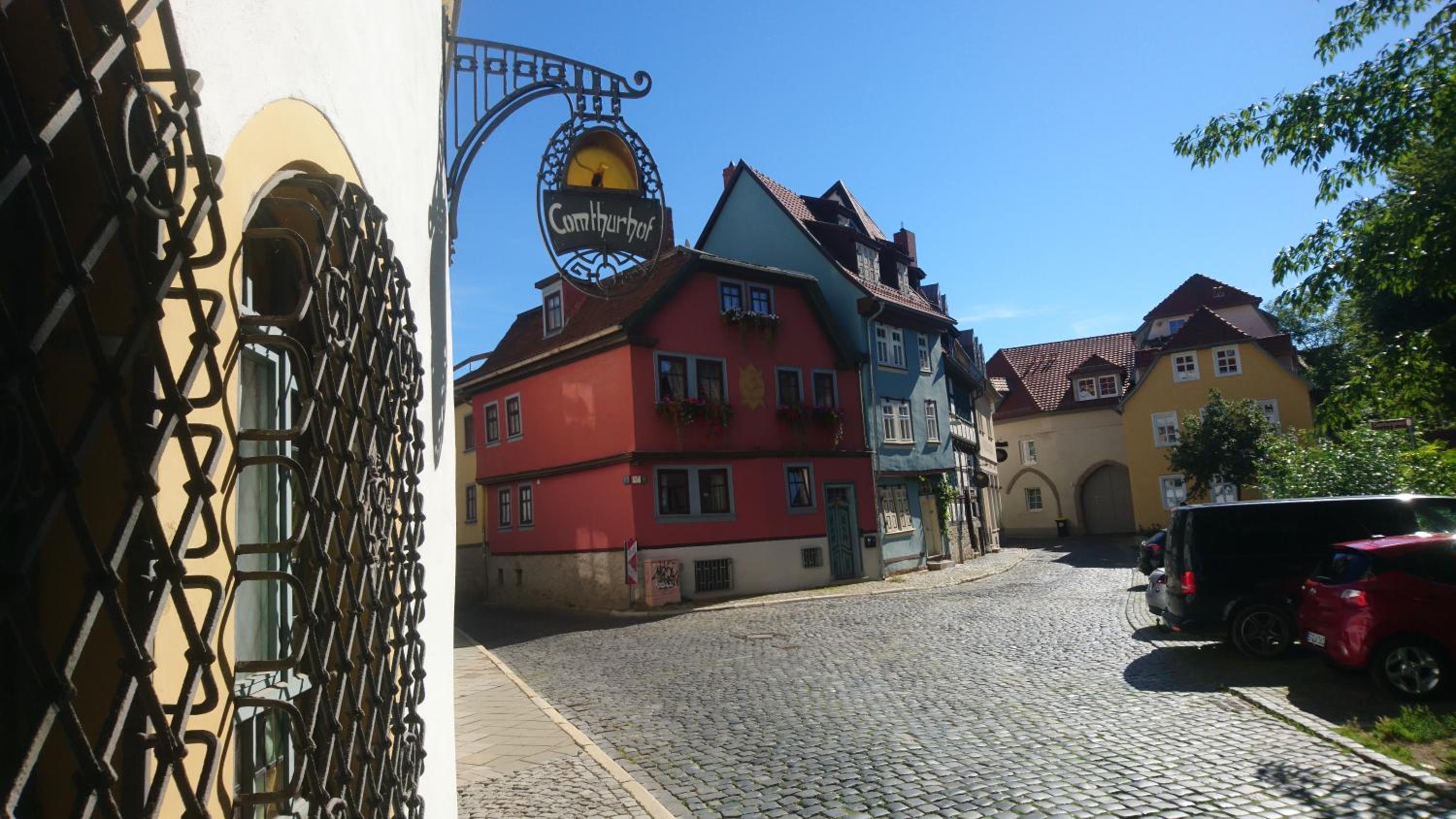 Haus zum kleinen Helm view 2