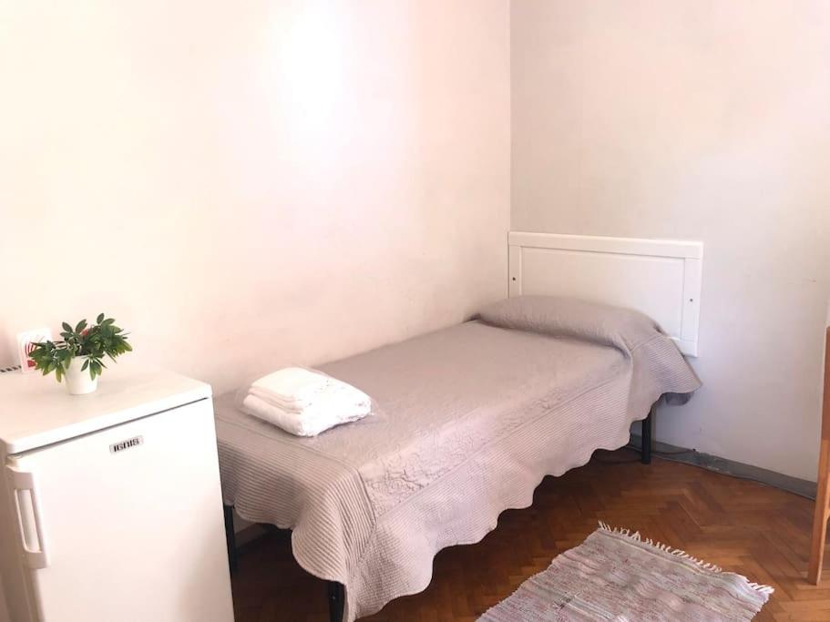 Sansovino Bed and Car