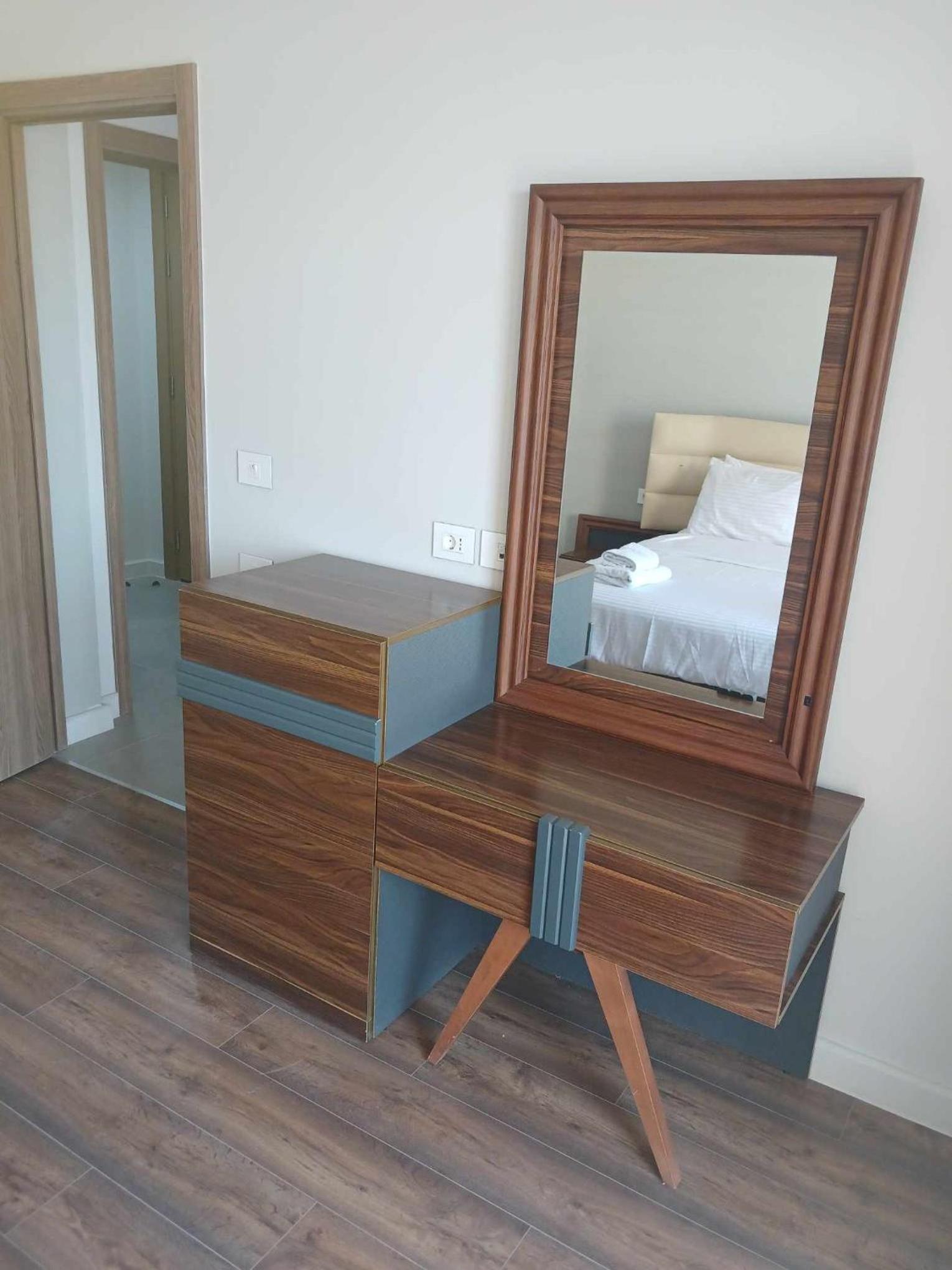 Nayah Stays, Luxurious bedroom in Fanadir Marina
