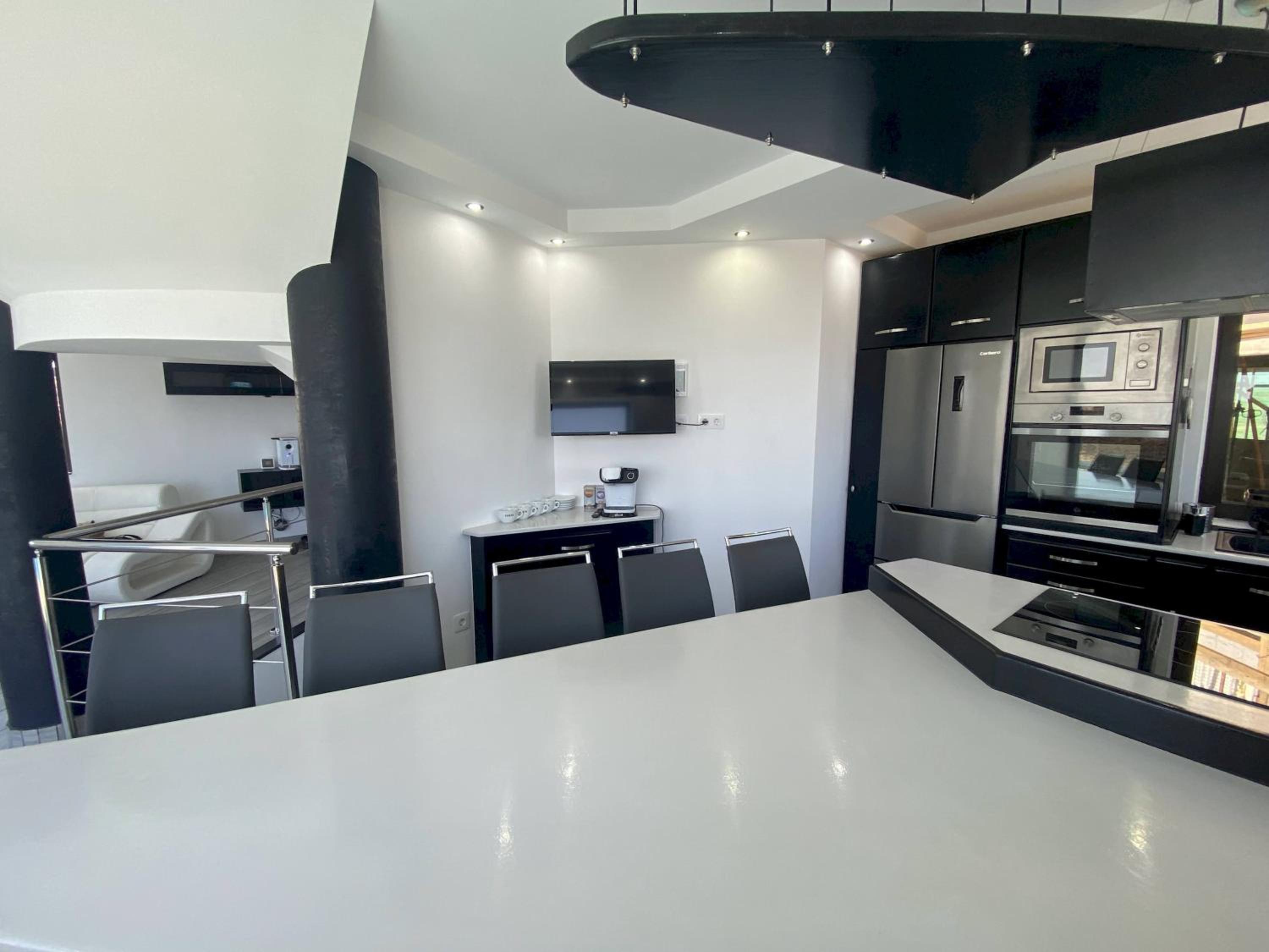 Villa Poseidon Corralejo with Private Heated Pool, Jacuzzi, Sauna and Stunning Volcano Views by Amazzzing Travel