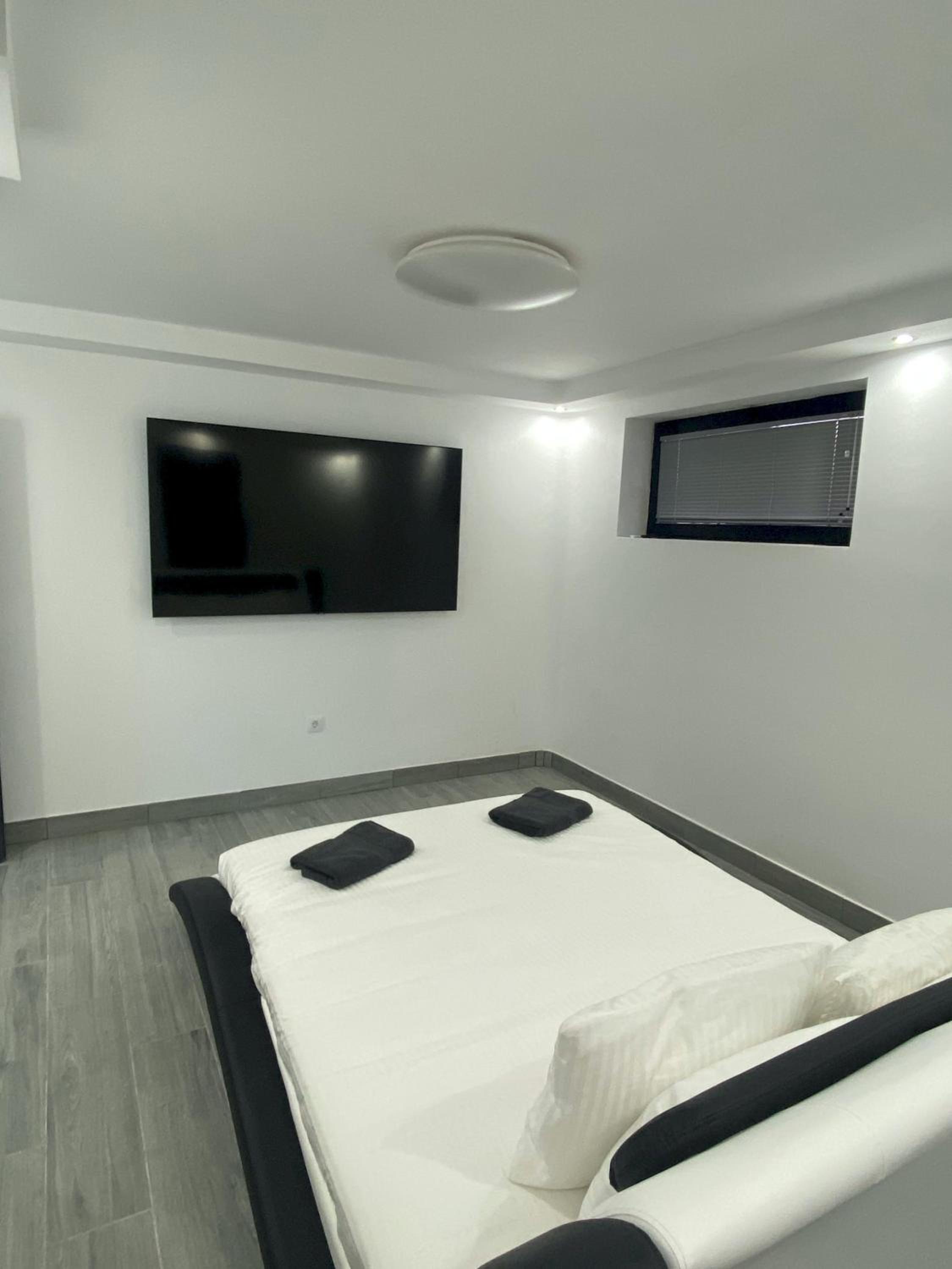 Villa Poseidon Corralejo with Private Heated Pool, Jacuzzi, Sauna and Stunning Volcano Views by Amazzzing Travel