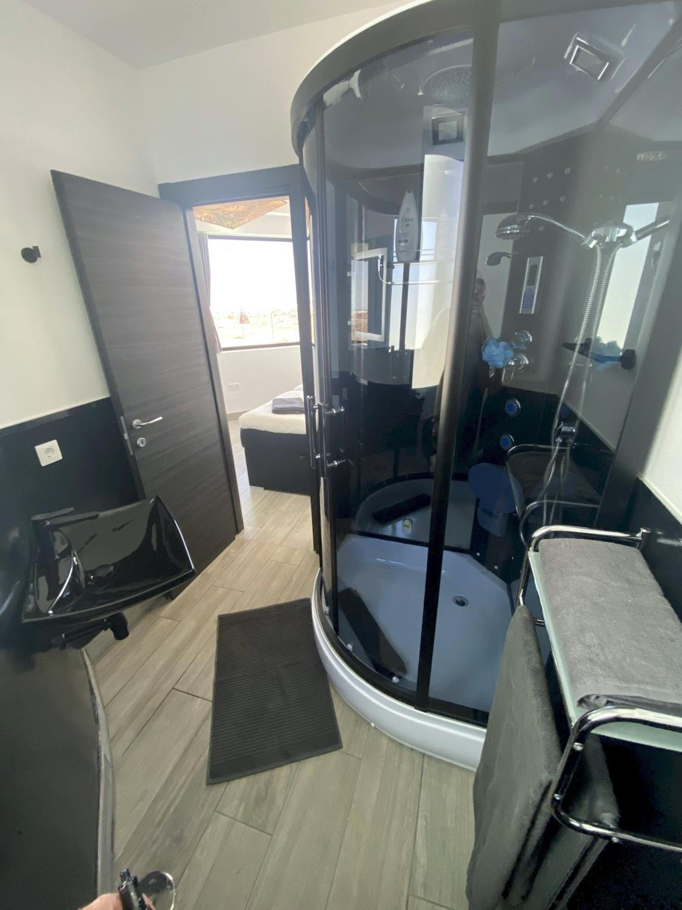 Villa Poseidon Corralejo with Private Heated Pool, Jacuzzi, Sauna and Stunning Volcano Views by Amazzzing Travel