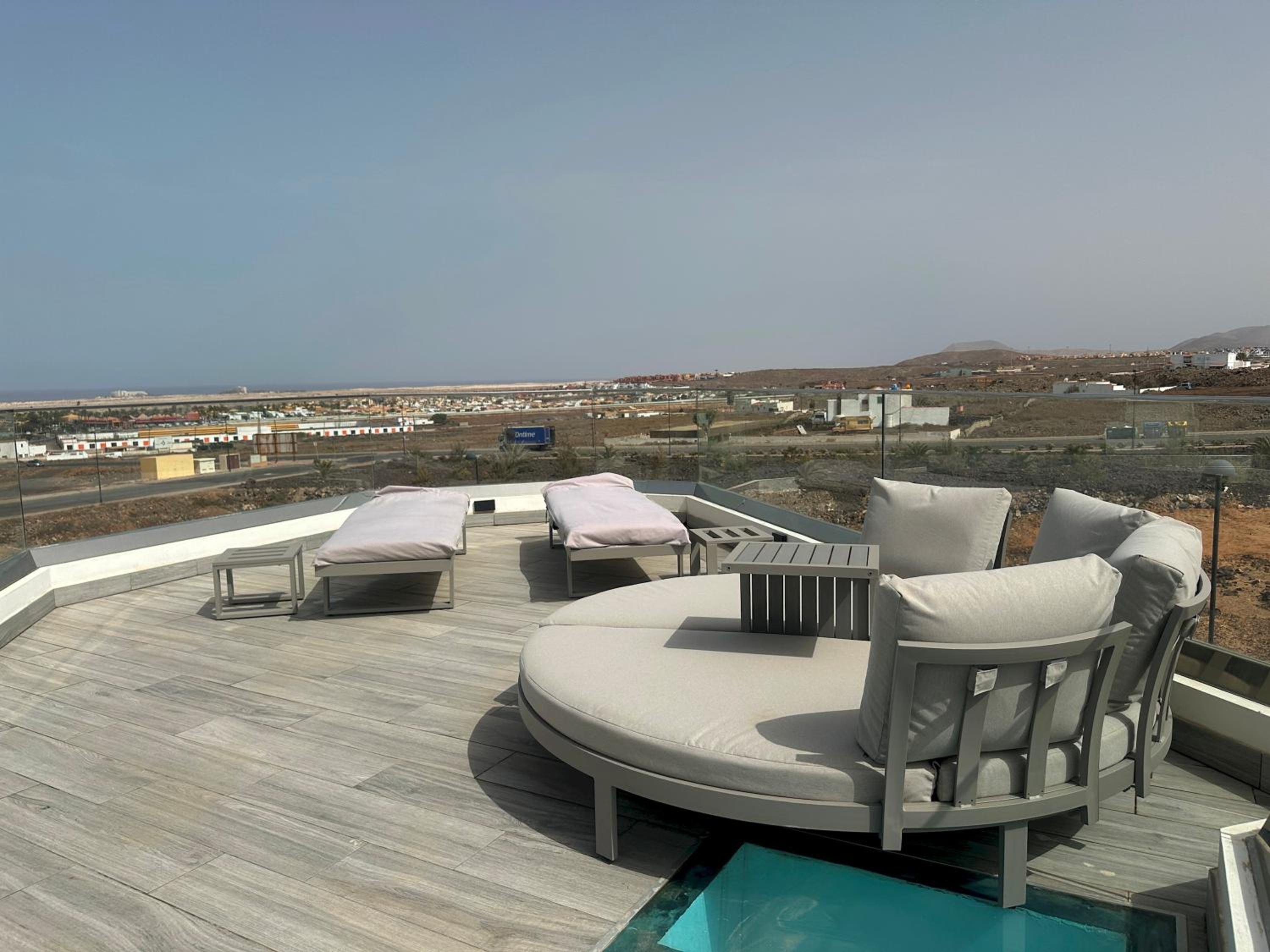 Villa Poseidon Corralejo with Private Heated Pool, Jacuzzi, Sauna and Stunning Volcano Views by Amazzzing Travel