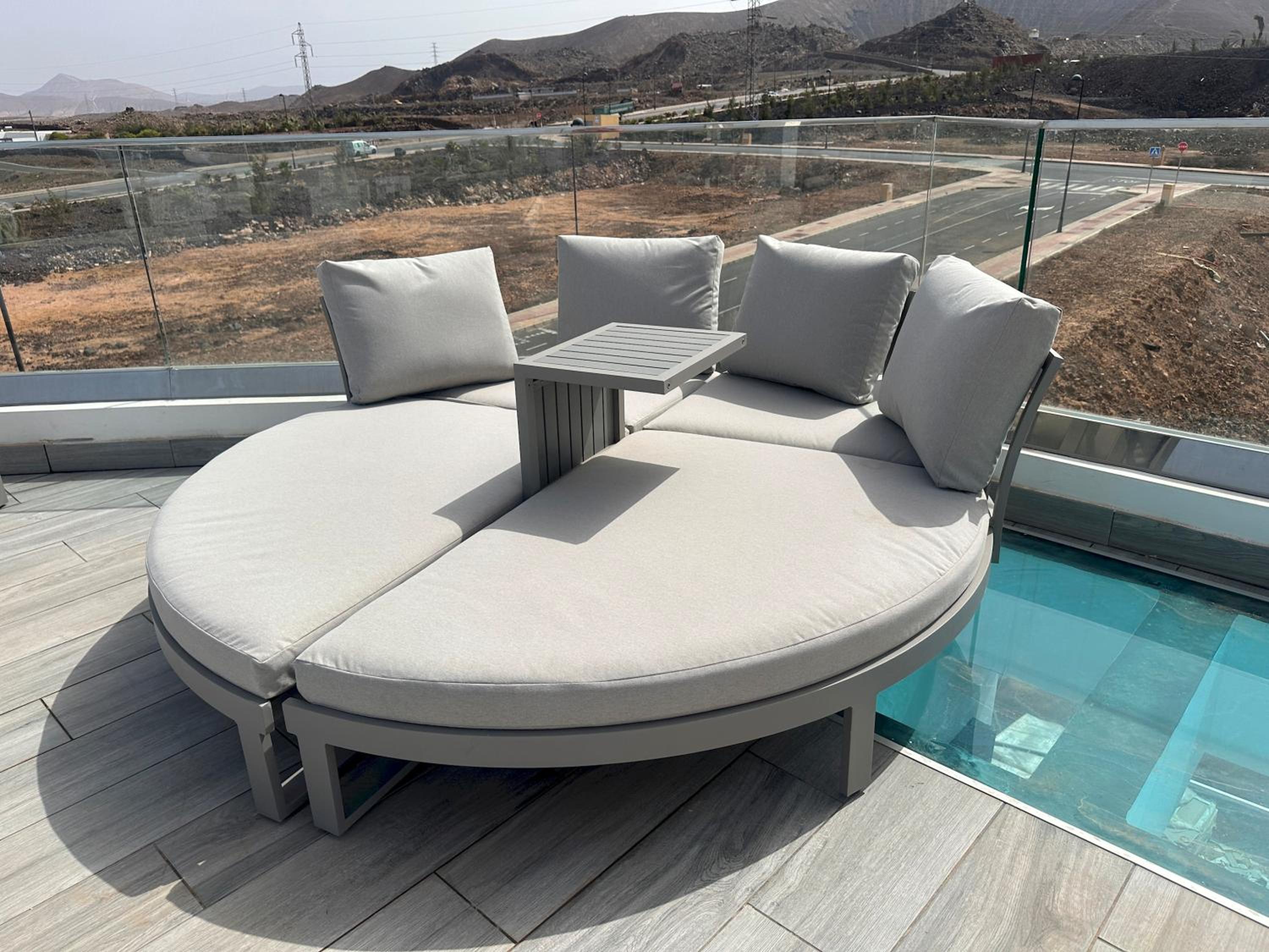 Villa Poseidon Corralejo with Private Heated Pool, Jacuzzi, Sauna and Stunning Volcano Views by Amazzzing Travel