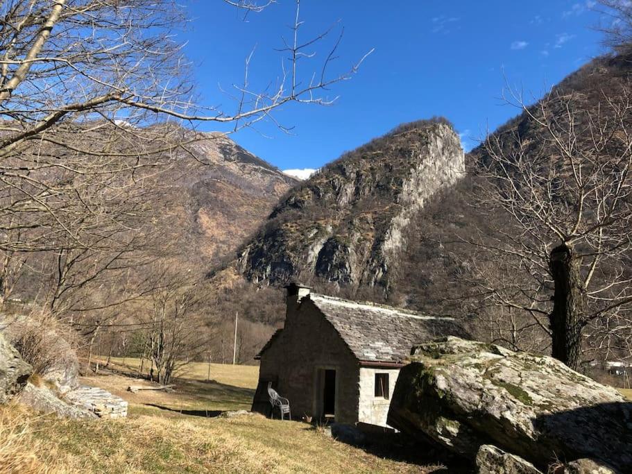 Rustico Gin Avegno Torbecc, Vallemaggia, Tessin,
