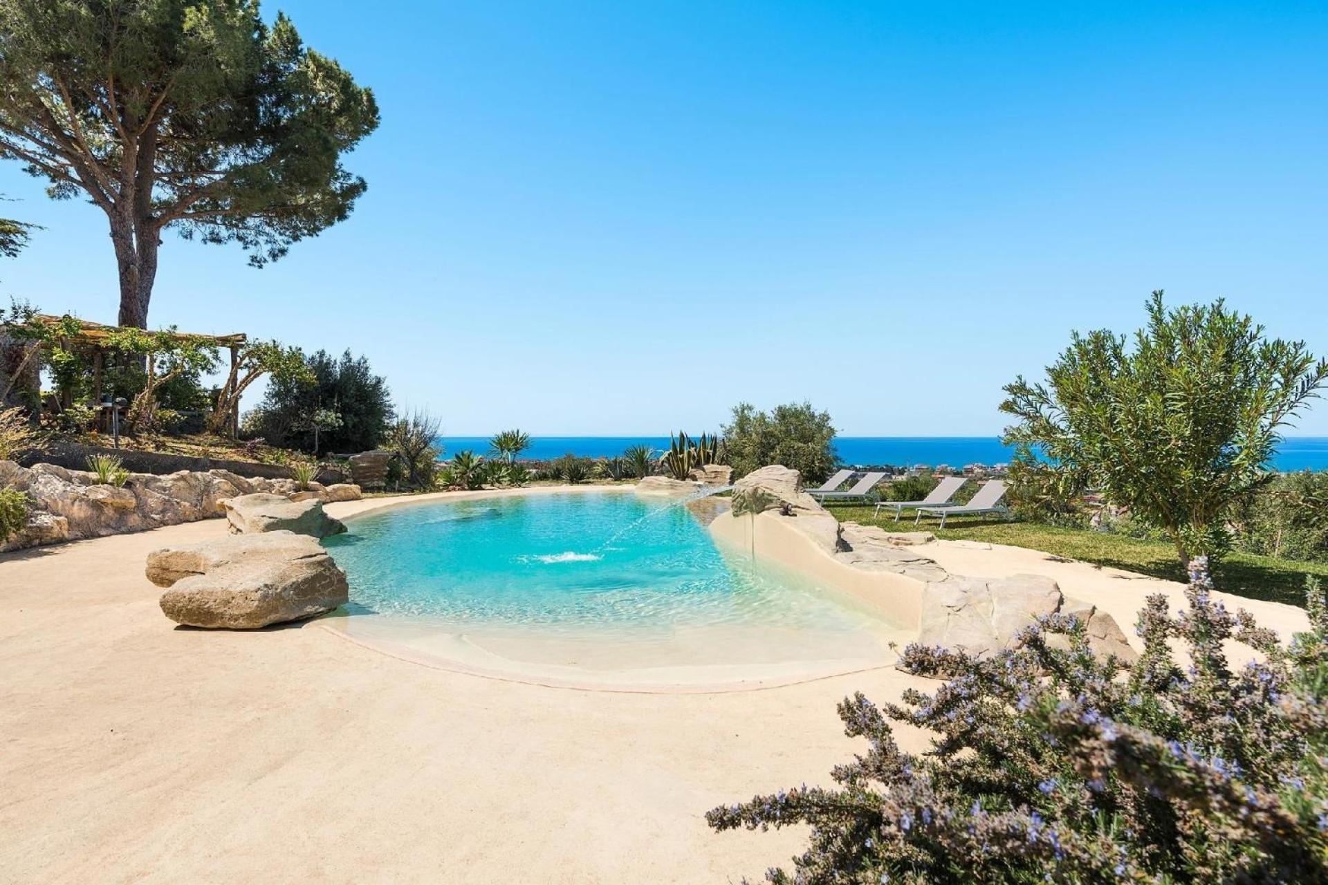 Ferienhaus mit Privatpool für 11 Personen ca 450 qm in Capo d'Orlando, Sizilien Nordküste von Sizilien view 4