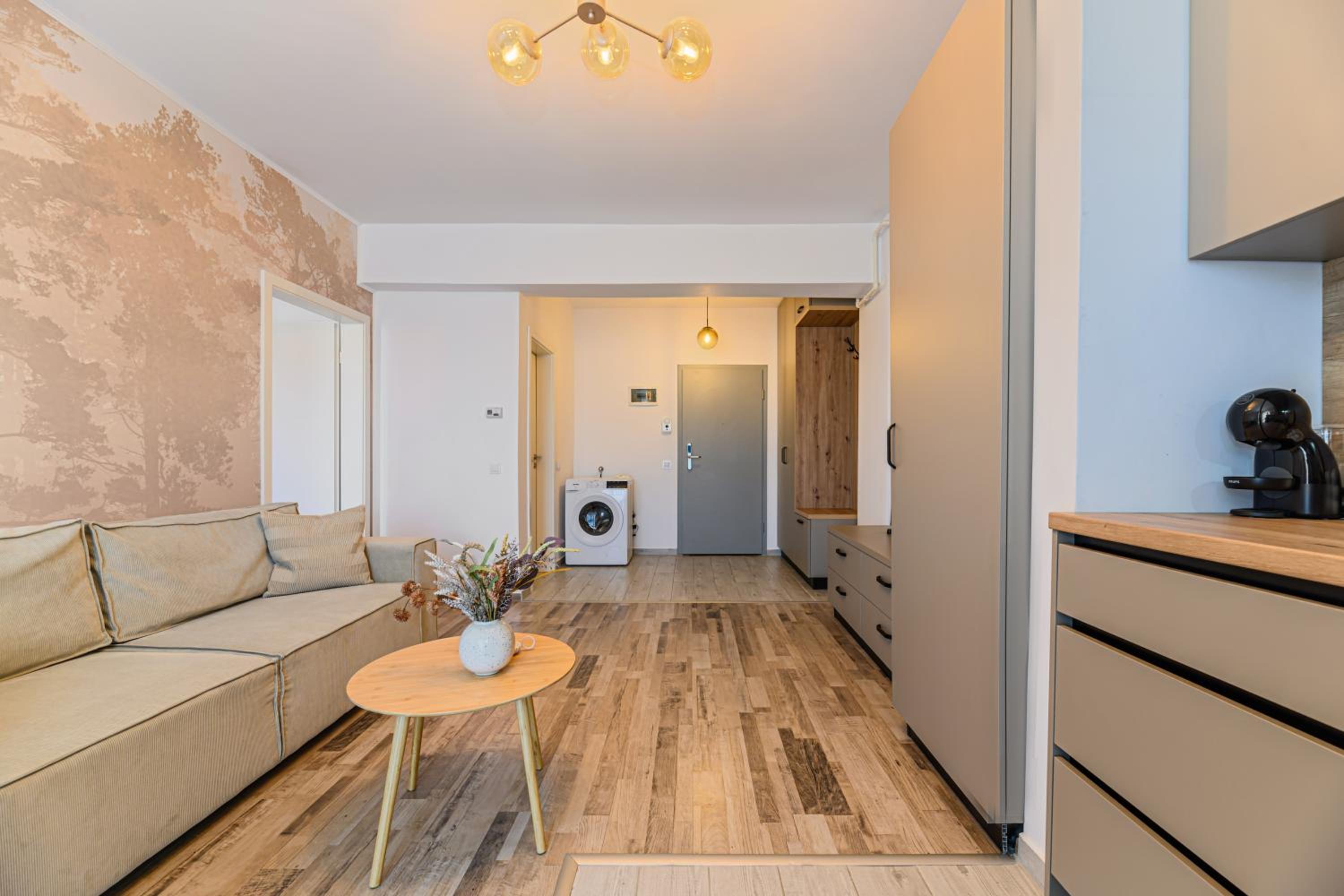 Larabelle Home Coresi