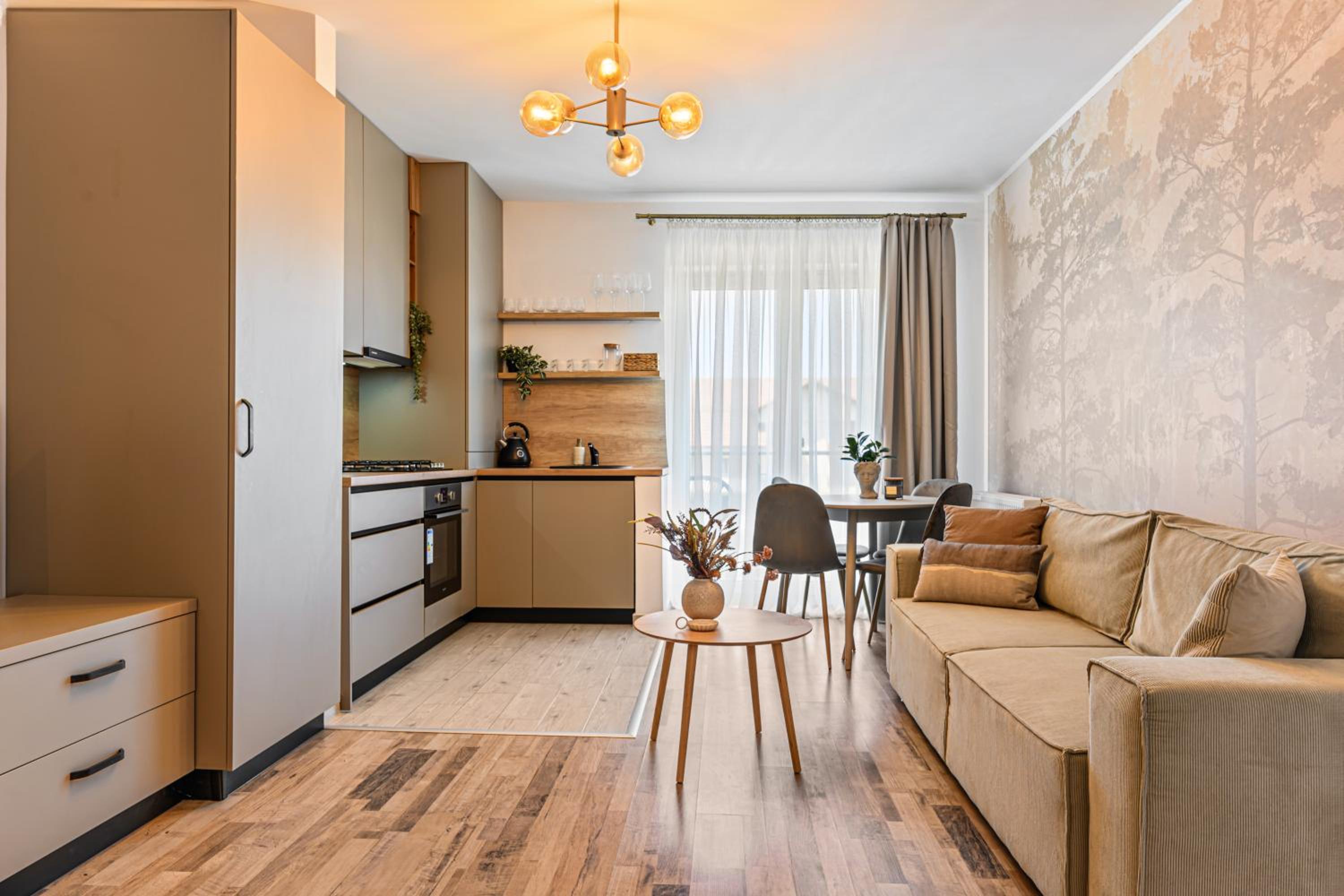 Larabelle Home Coresi