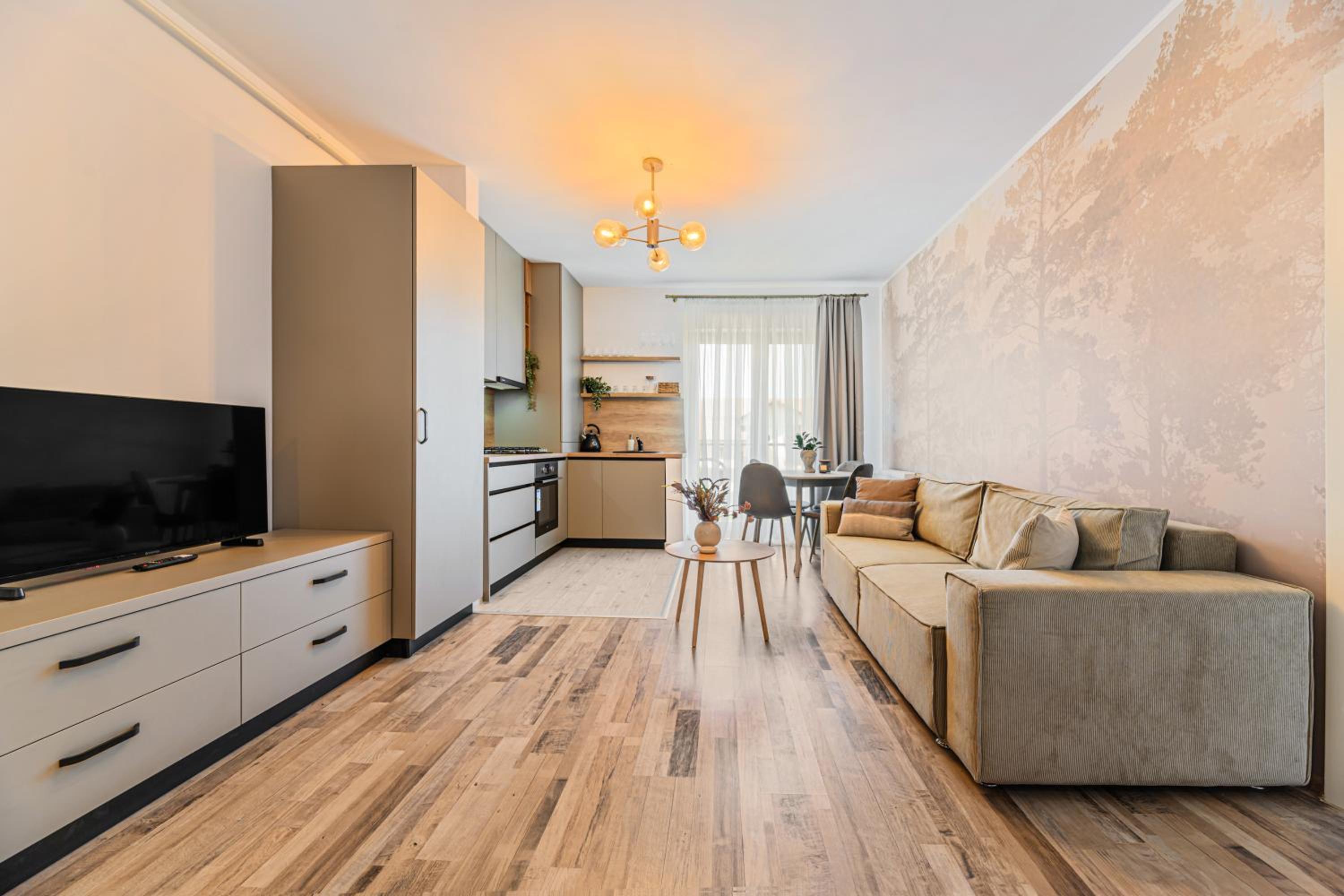 Larabelle Home Coresi