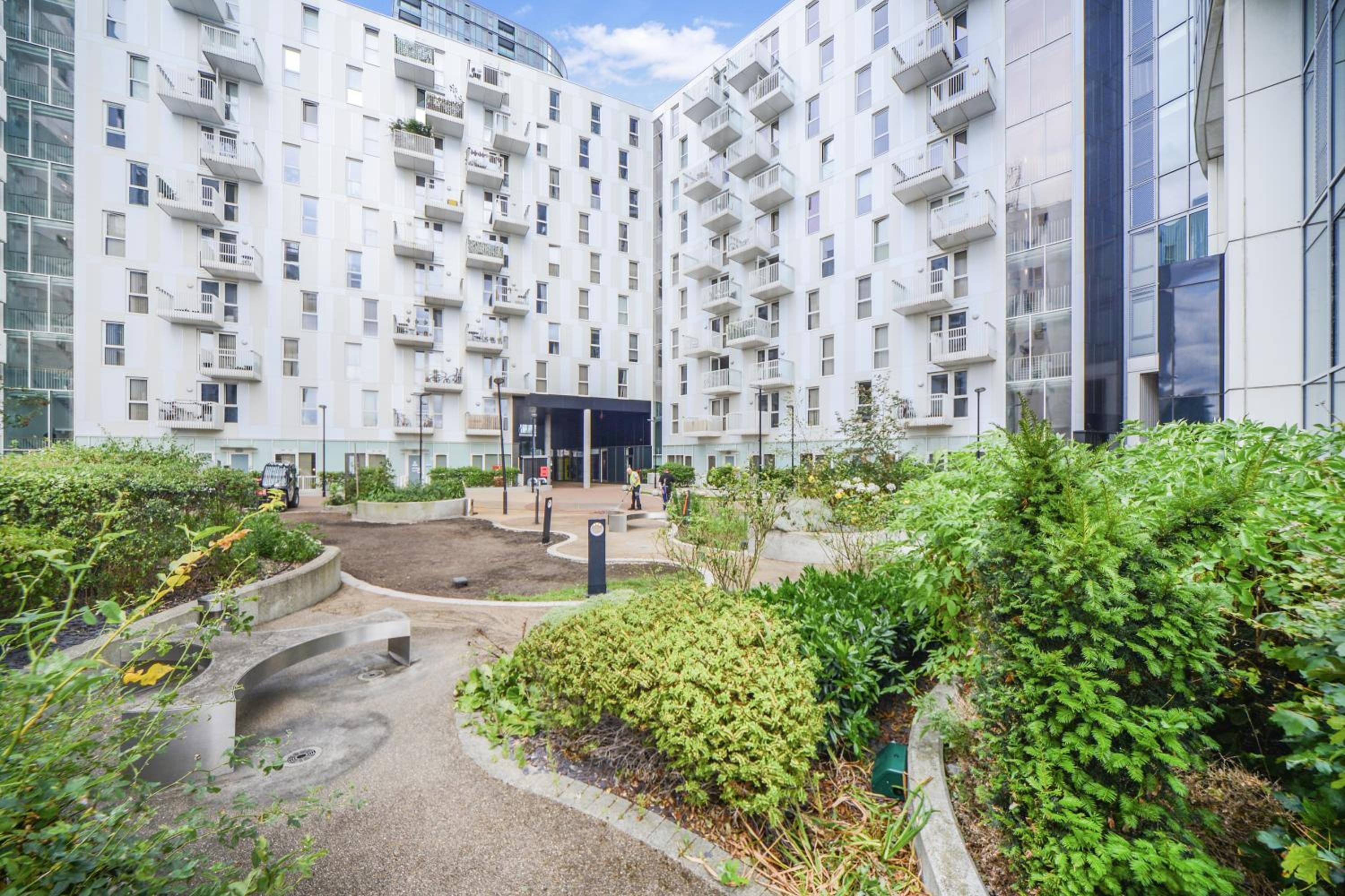 One Bed Flat in Stratford London