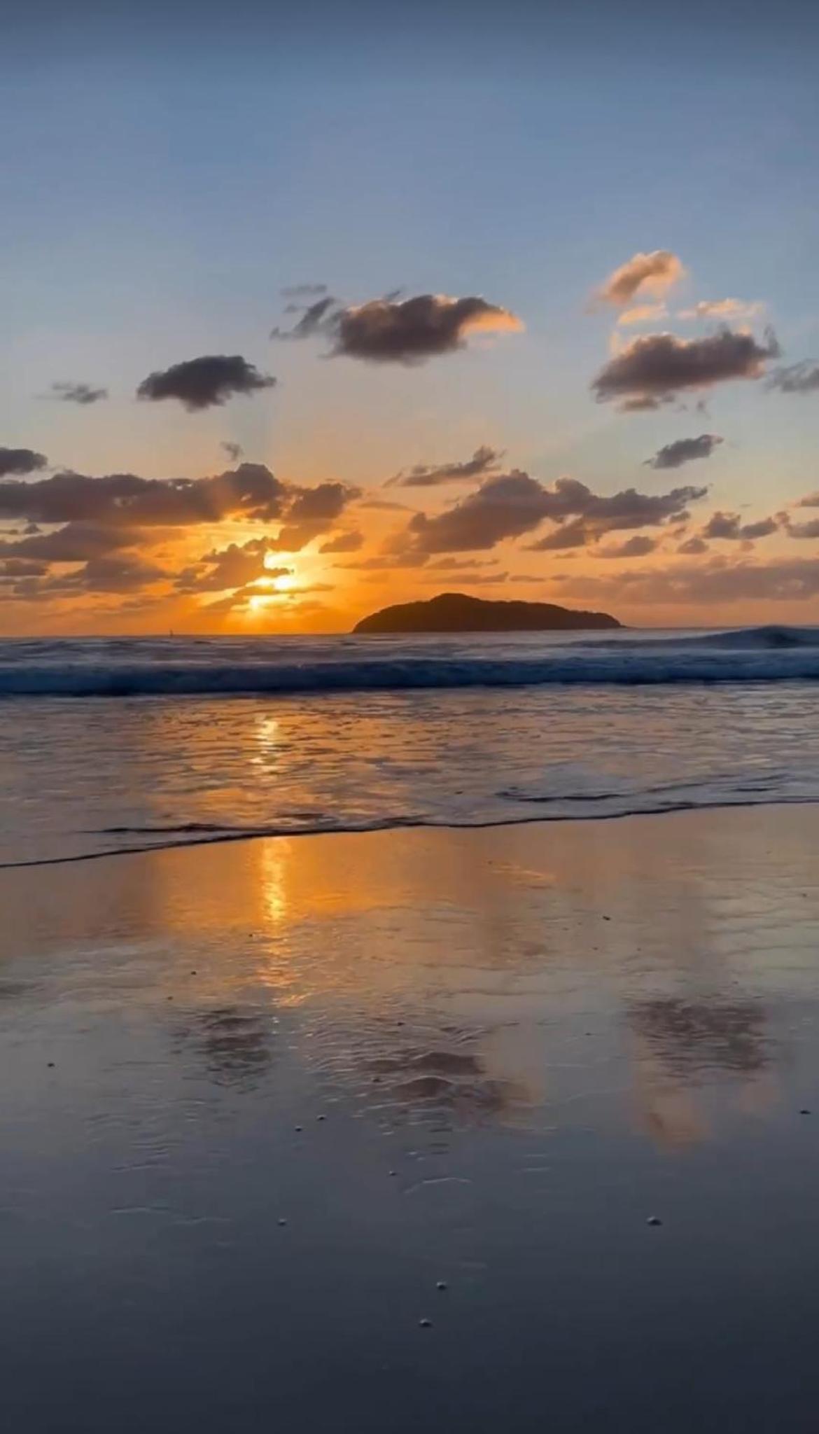 Pé na Areia com serviço de praia, Bertioga