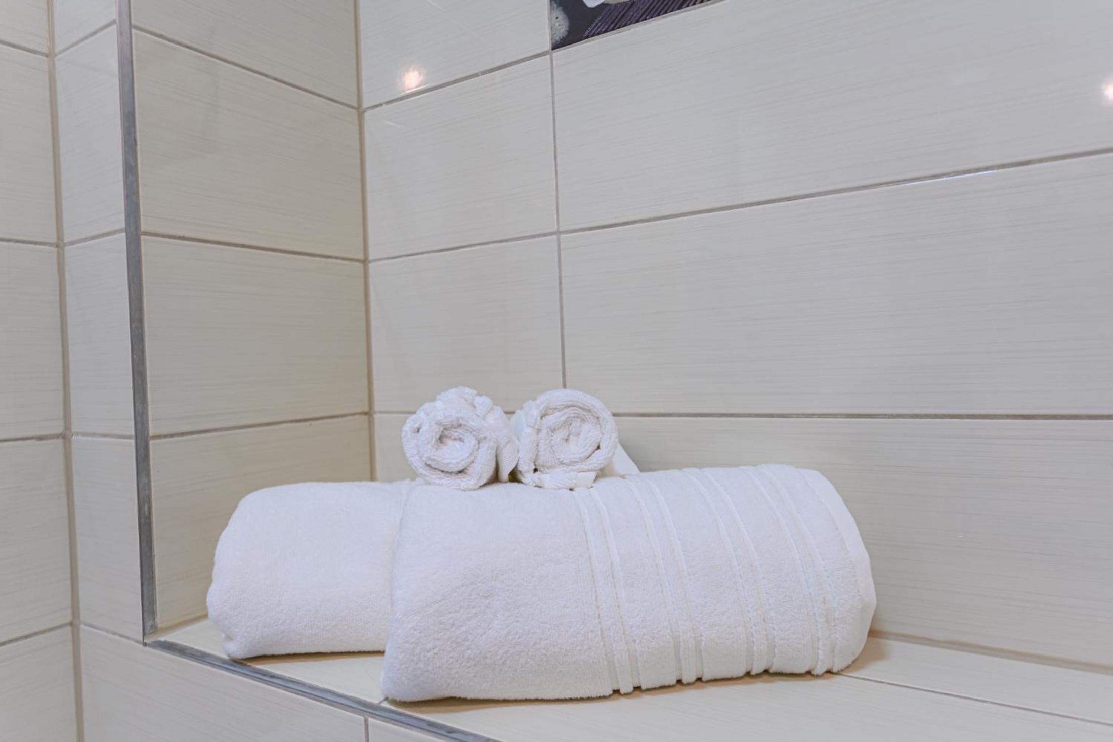 Larabelle Home Coresi