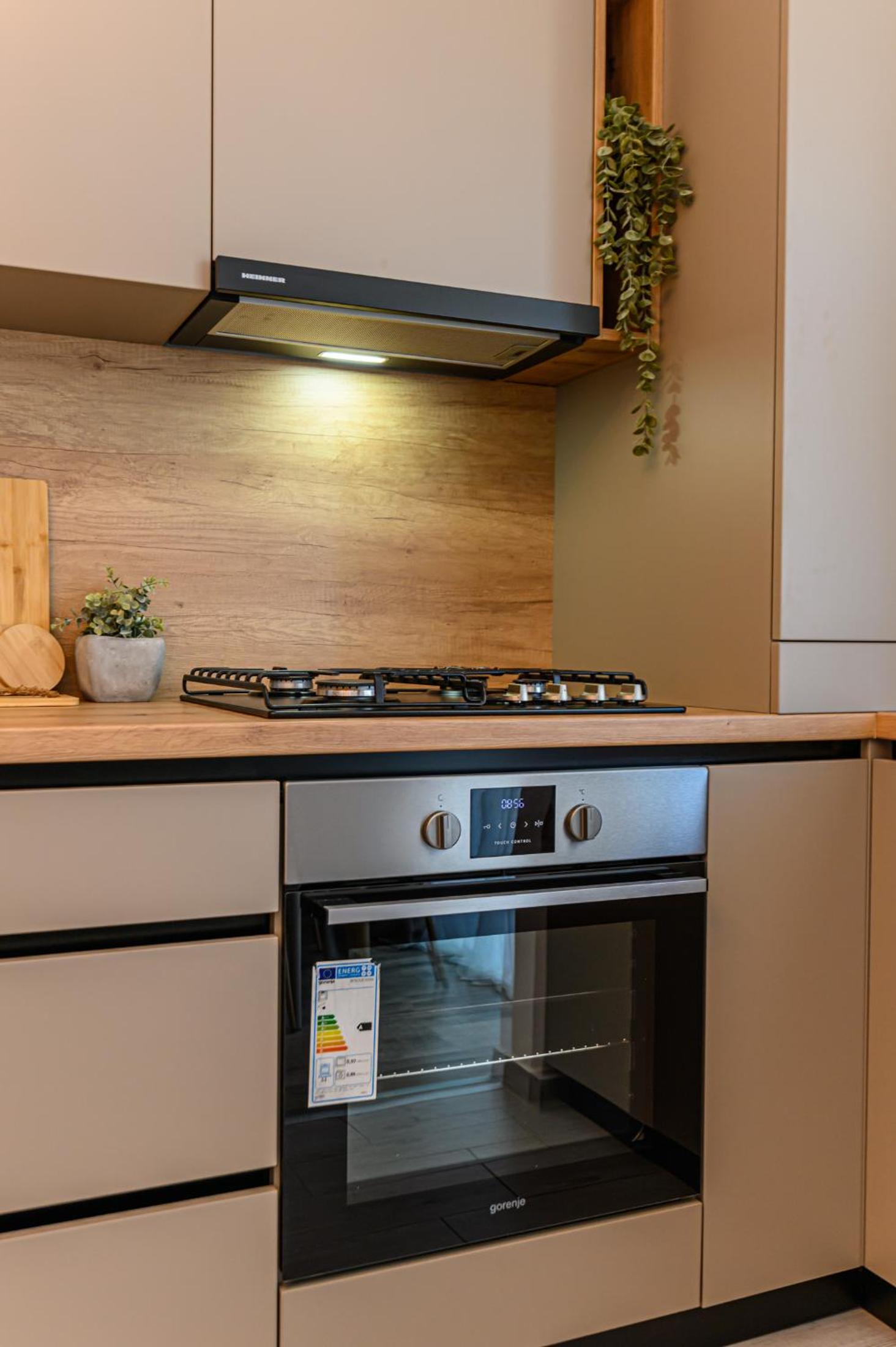 Larabelle Home Coresi