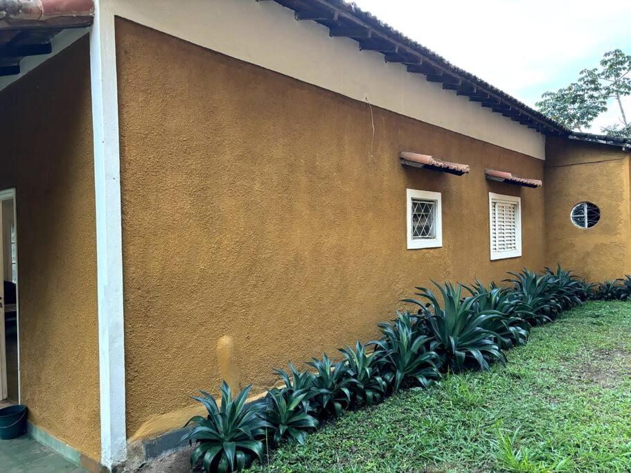 Casa no centrinho do Vale das Videiras