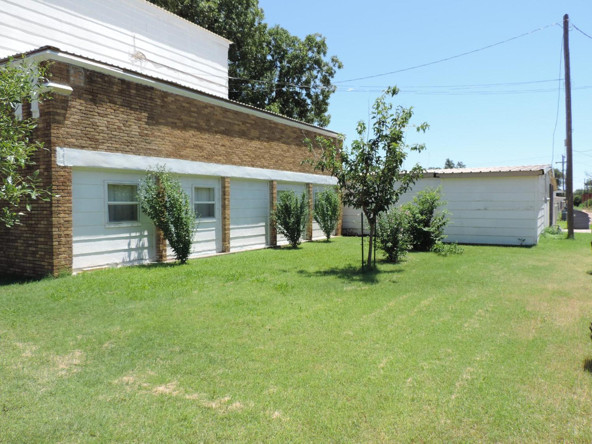 Hunters Lodge Motel