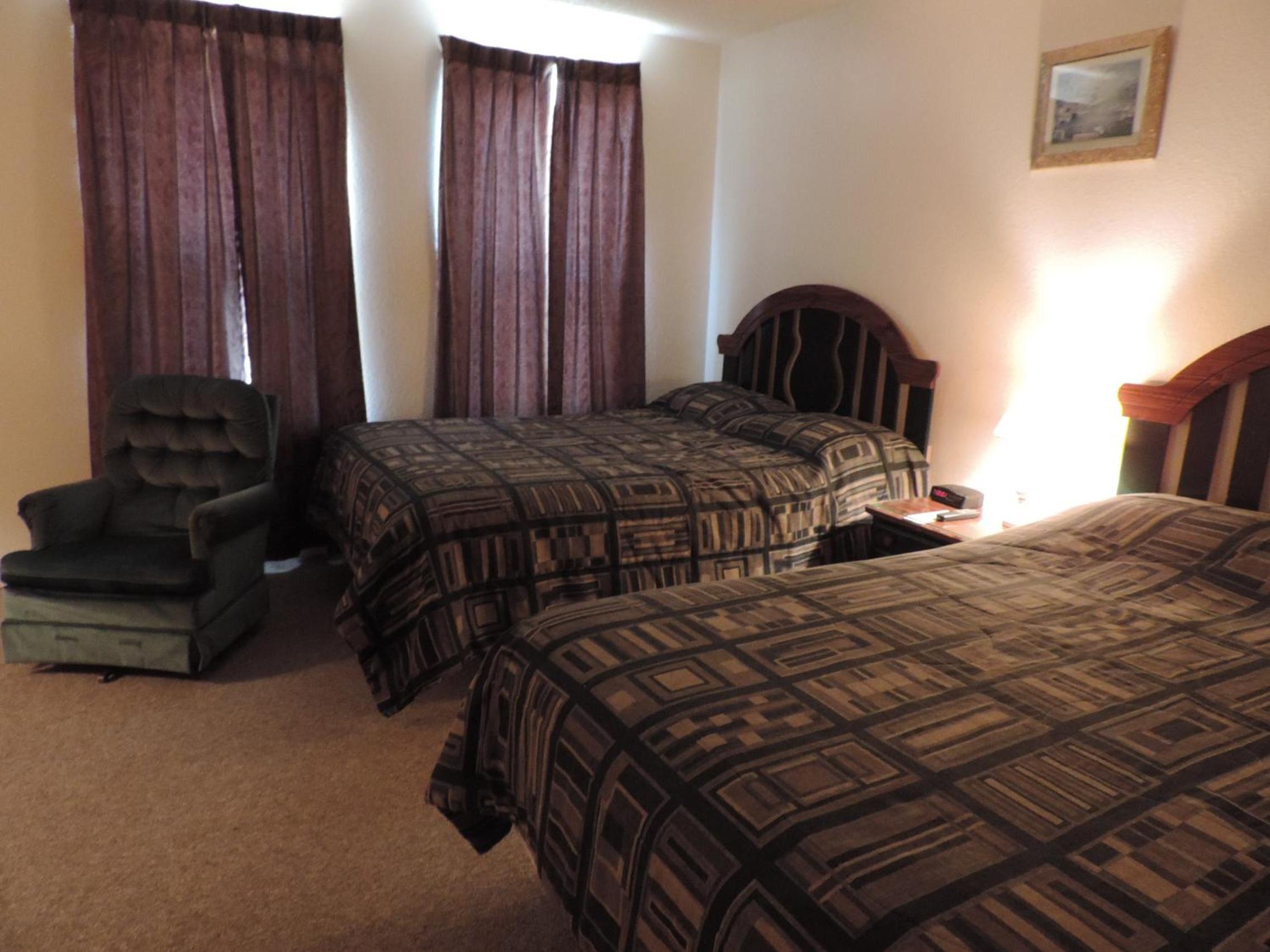 Hunters Lodge Motel