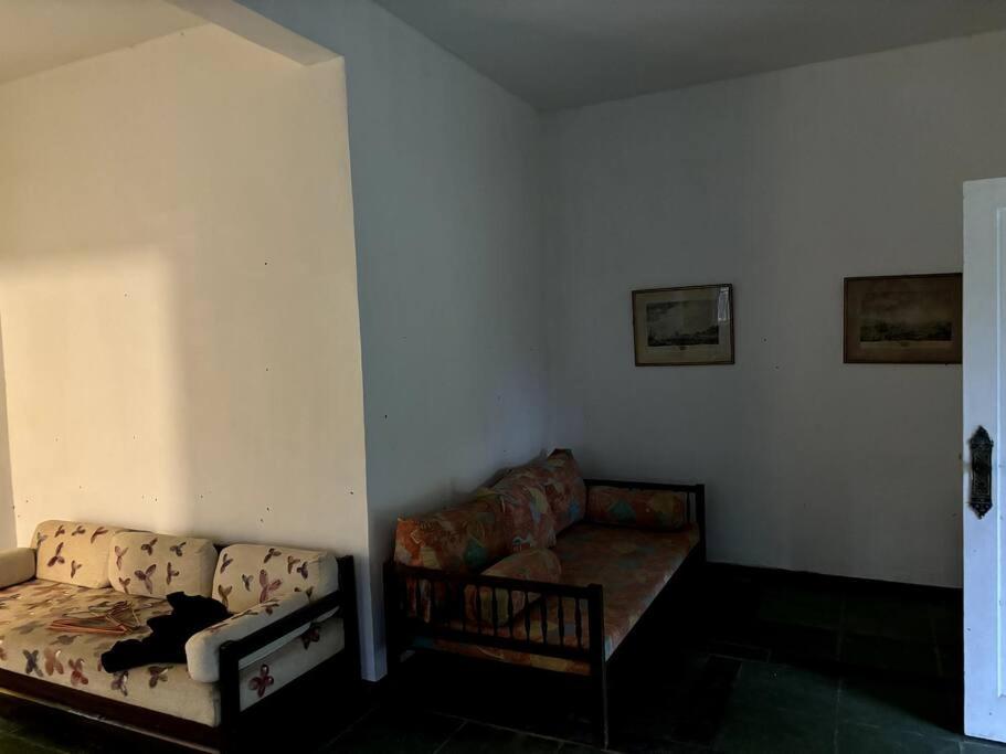 Casa no centrinho do Vale das Videiras