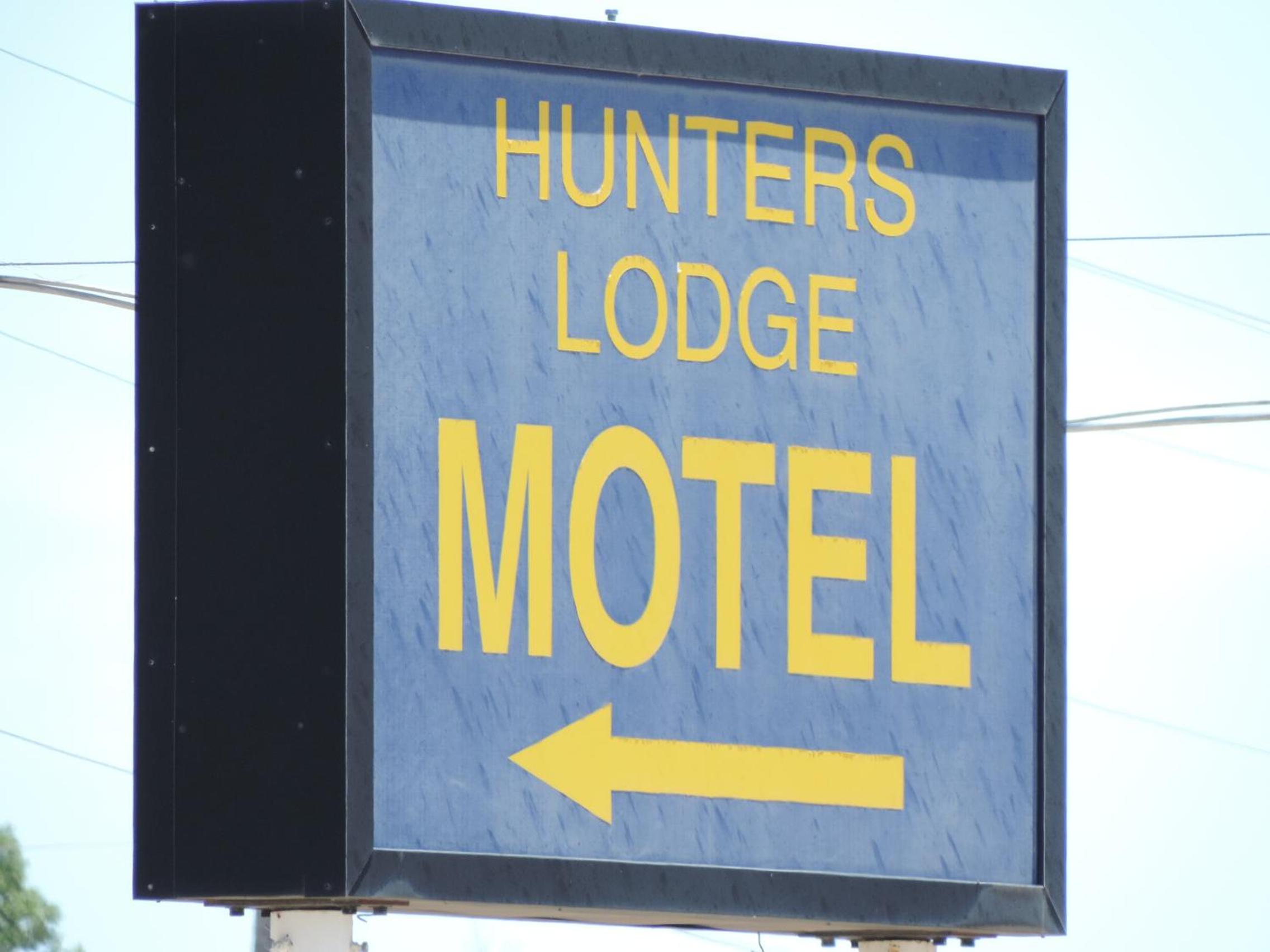 Hunters Lodge Motel