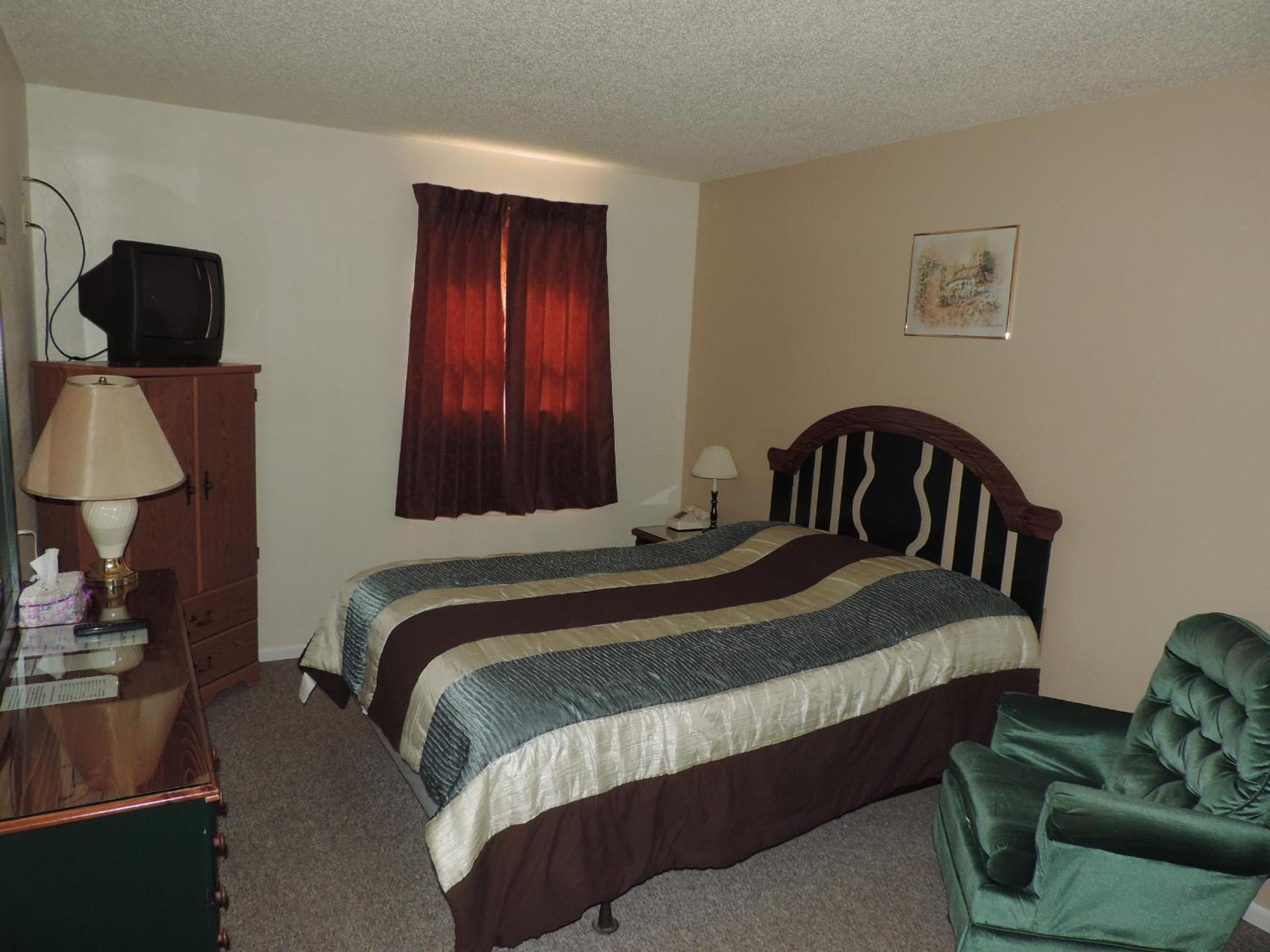 Hunters Lodge Motel