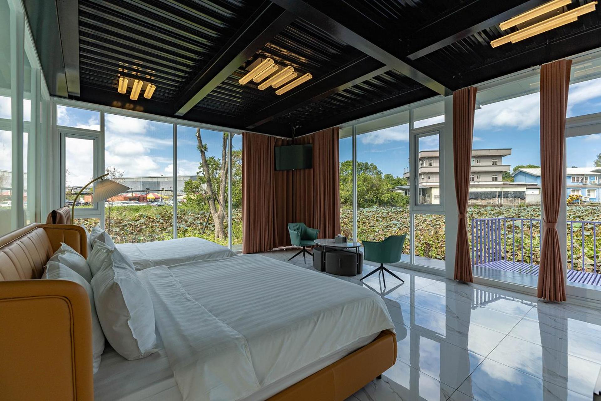 L Villa view 5