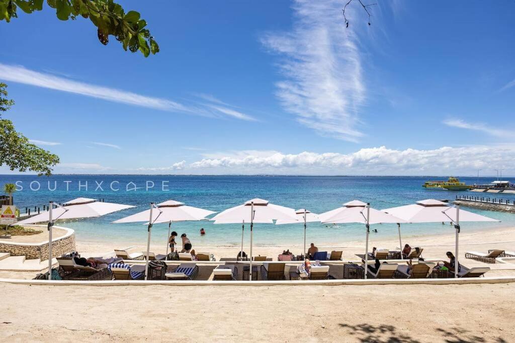 Furnished 1BR Condo Rental Minutes to Beach with Netflix, WiFi and Pool Access view 5