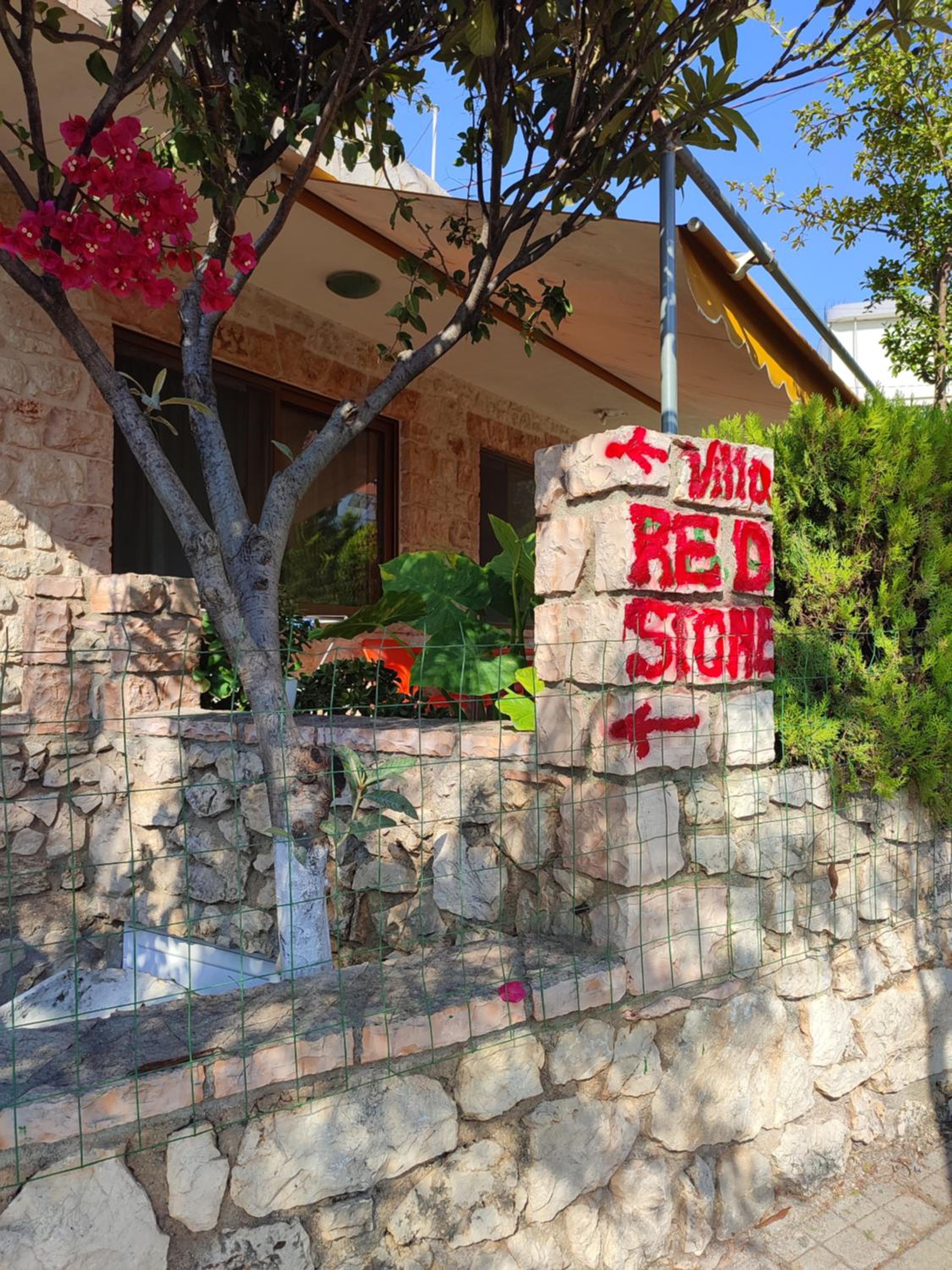 Vila Redstone Apartment ksamil