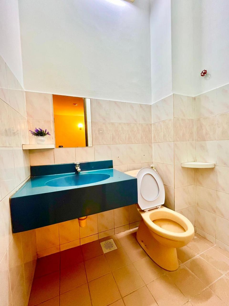 Comfort Cozy landed House for Familiy 2room 8pax Bukit indah