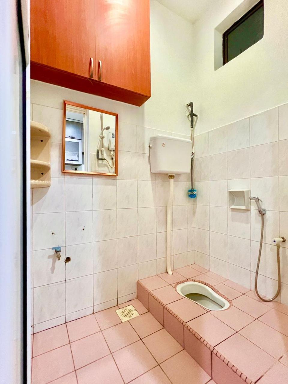 Comfort Cozy landed House for Familiy 2room 8pax Bukit indah
