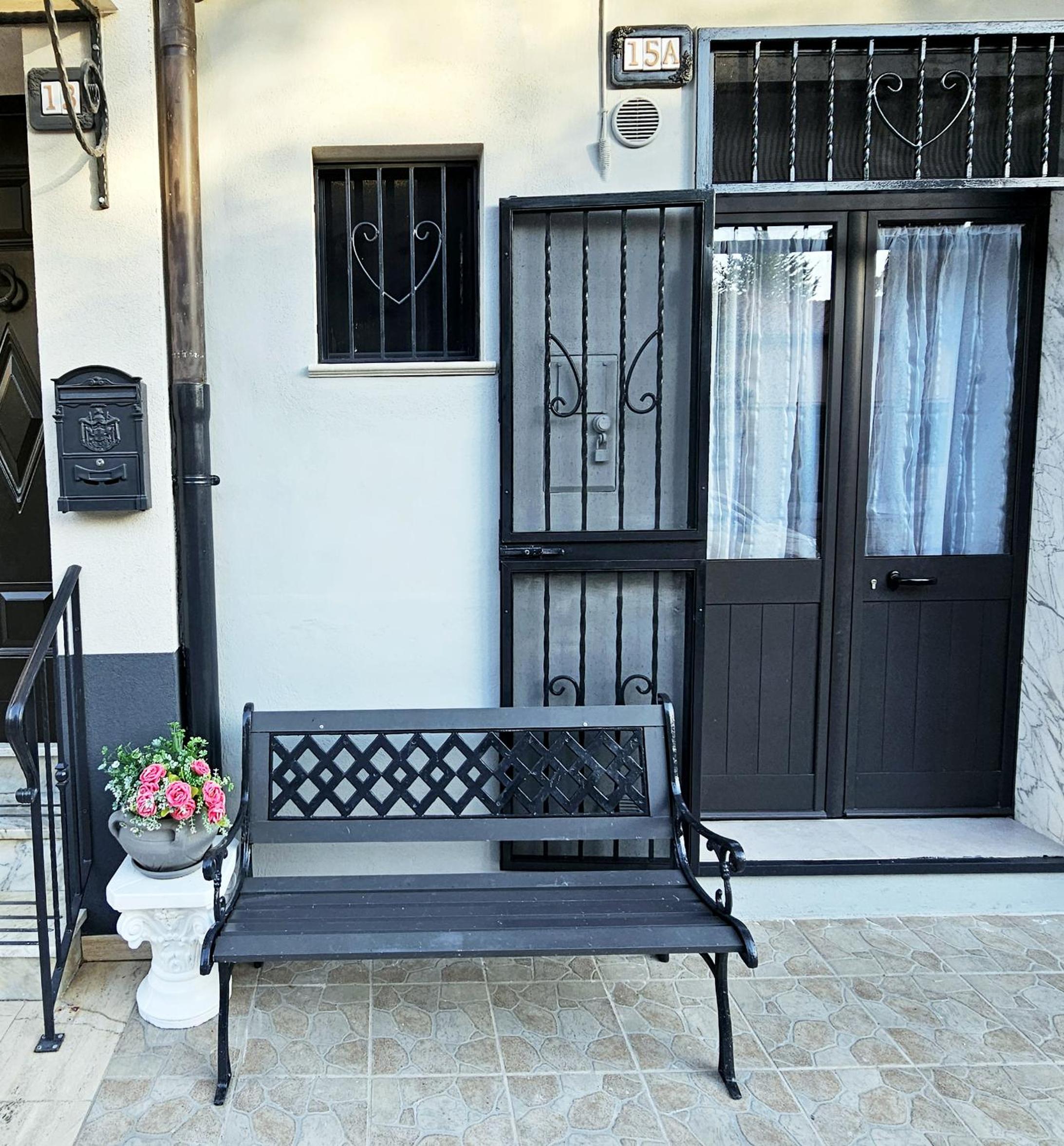 Photo 12