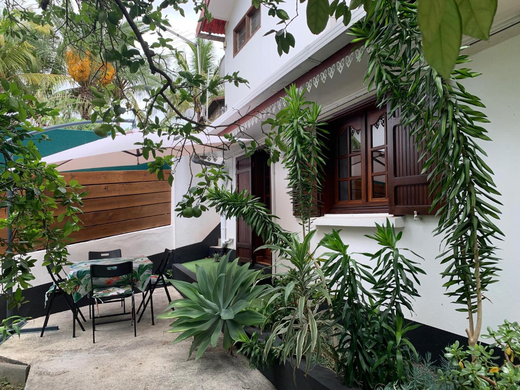 La Maison de l Artiste - Grand T2 jardin privatif view 2