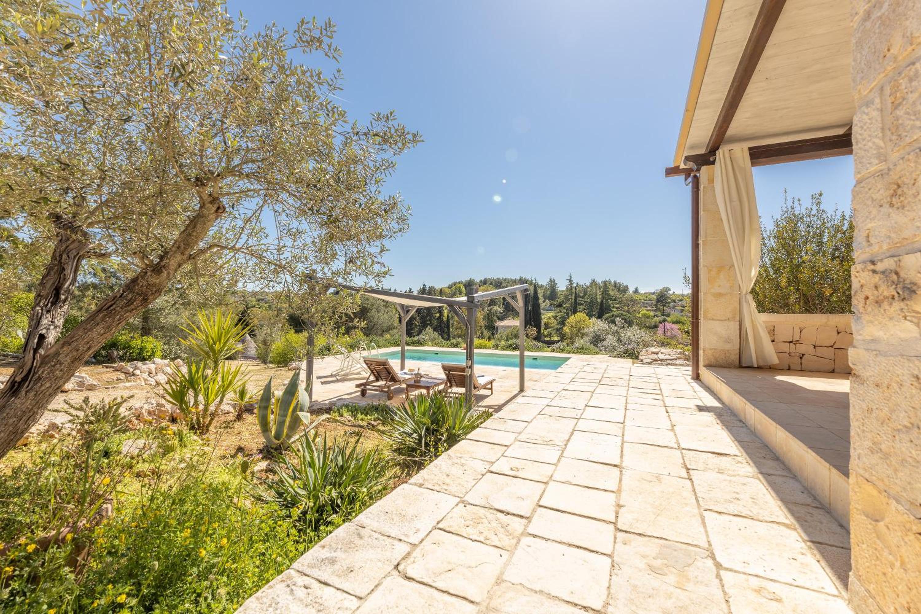 Trulli Oasis view 3
