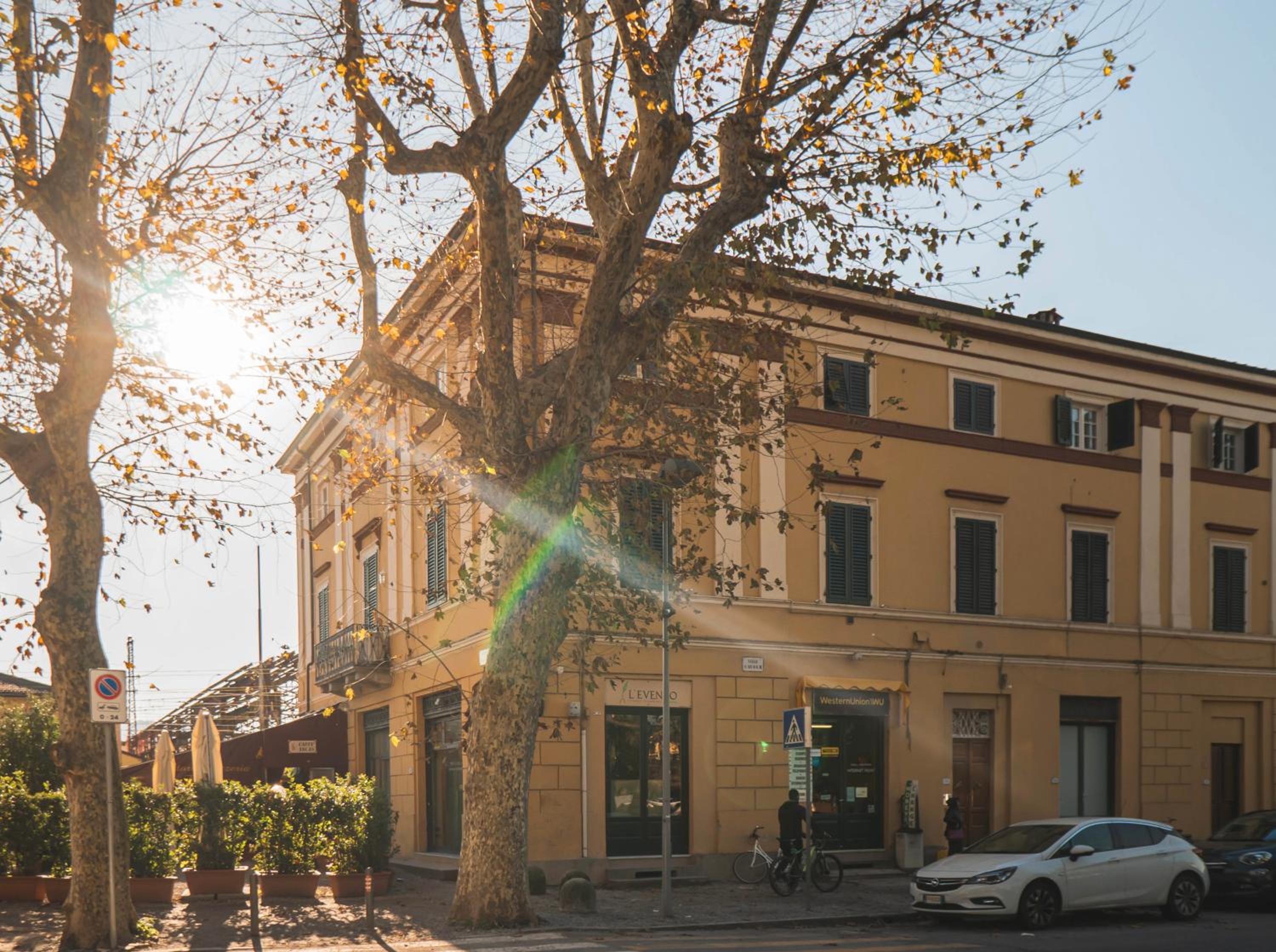 BELVEDERE Luxury Apartment, view on the Lucca Walls