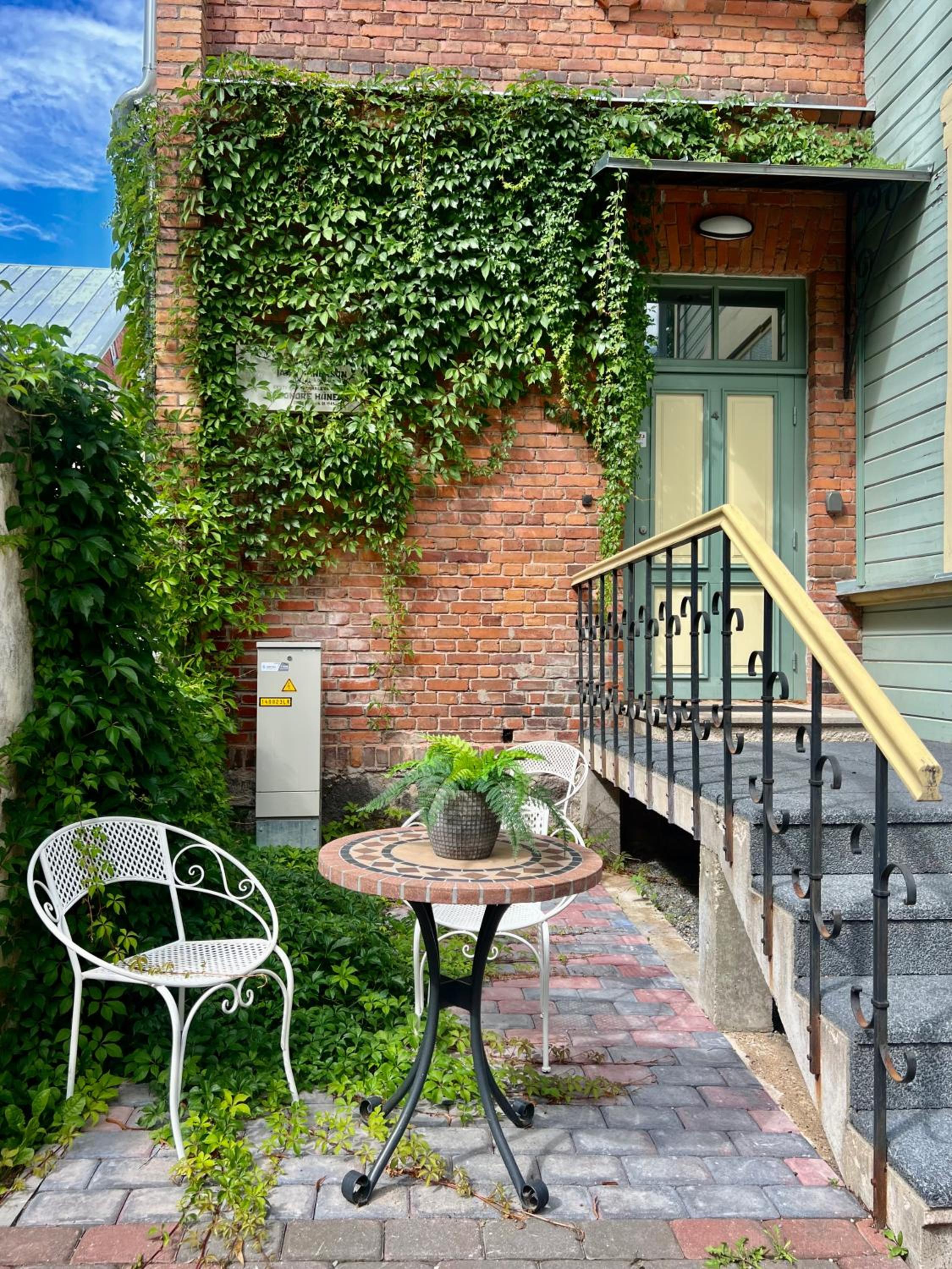 Lossi Old Town apartment with sauna