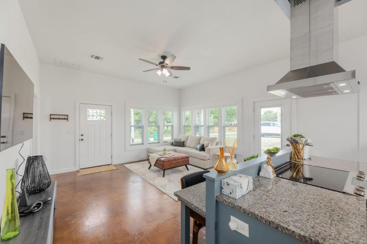 Country Retreat Near Downtown, Winery and Brewery view 3