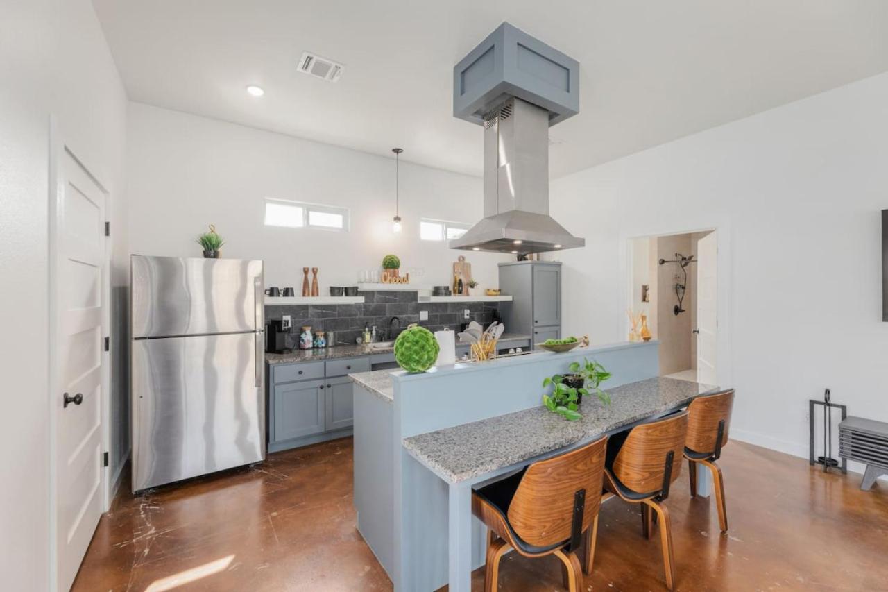 Country Retreat Near Downtown, Winery and Brewery view 4