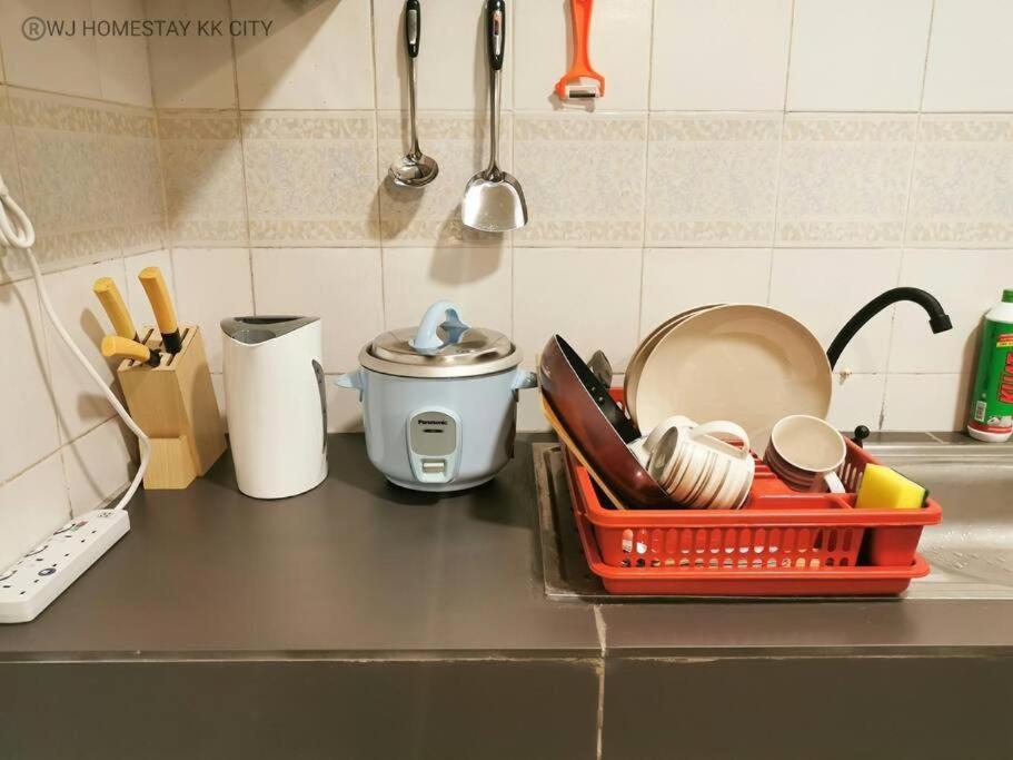 JUNE HOMESTAY API API APARTMENT BESIDE CENTRE POINT STUDIO 3Pax
