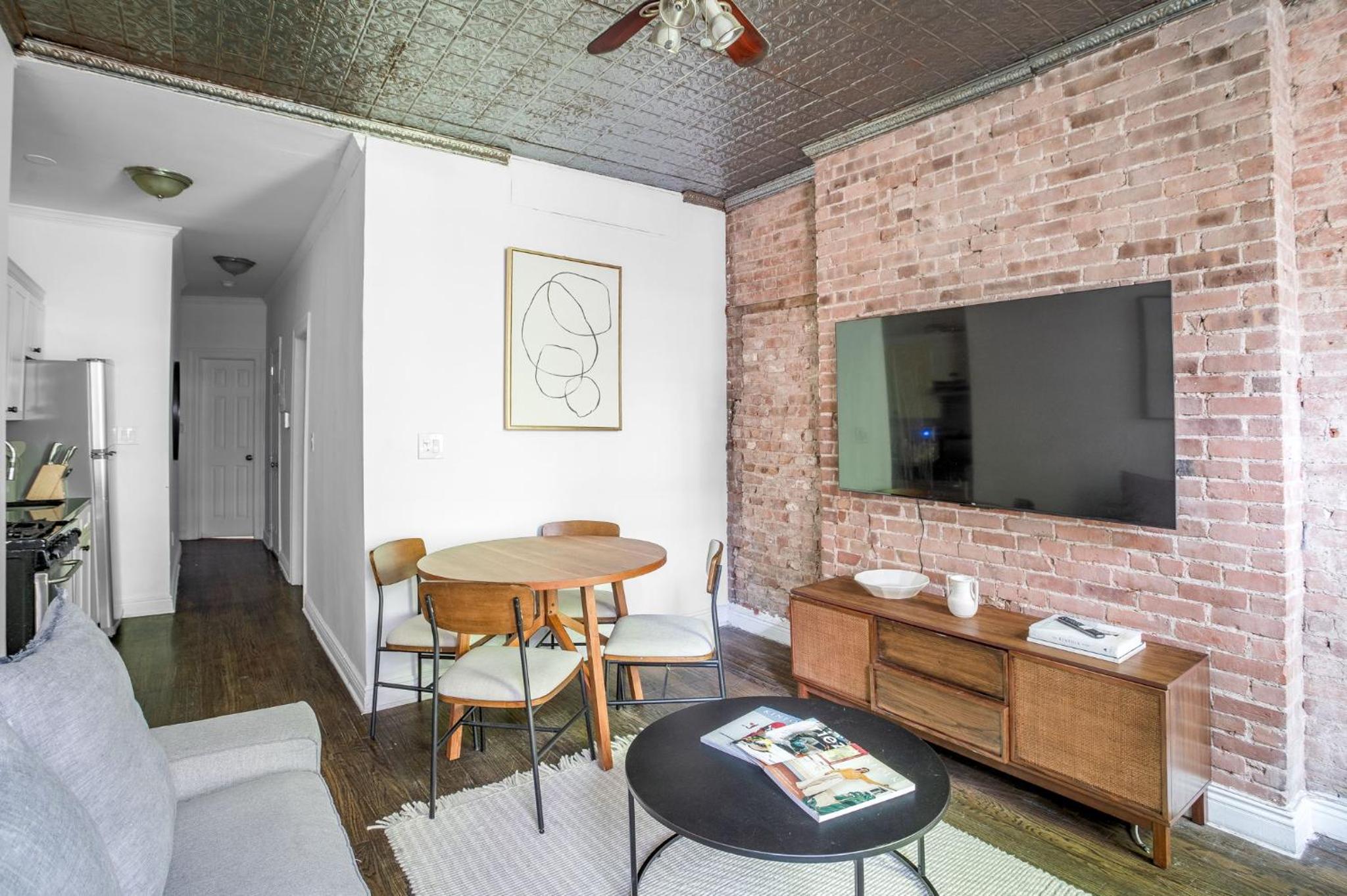 Sophisticated 2BD Apartment on Barrow Street, Greenwich Village