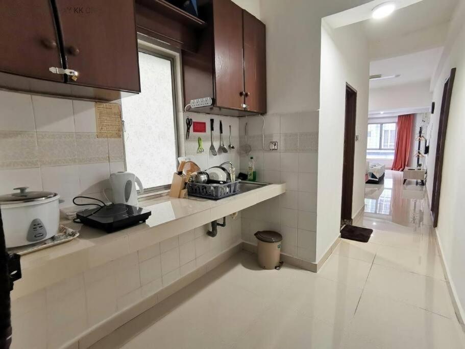 JUNE HOMESTAY API API APARTMENT BESIDE CENTRE POINT STUDIO 3Pax photo 2