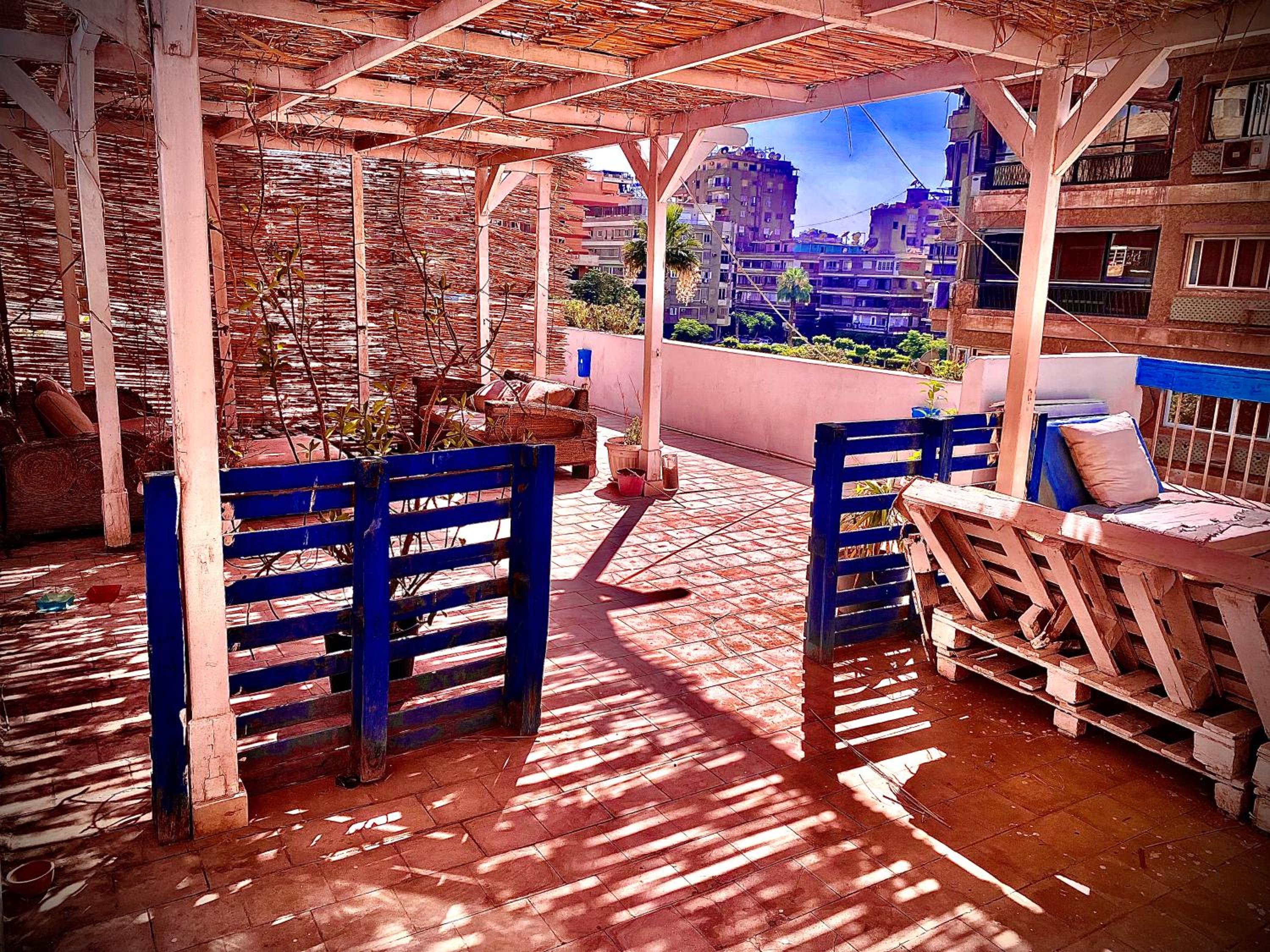 Rooftop Club Luxurious Rooms and Studios 10 minutes away from Cairo airport