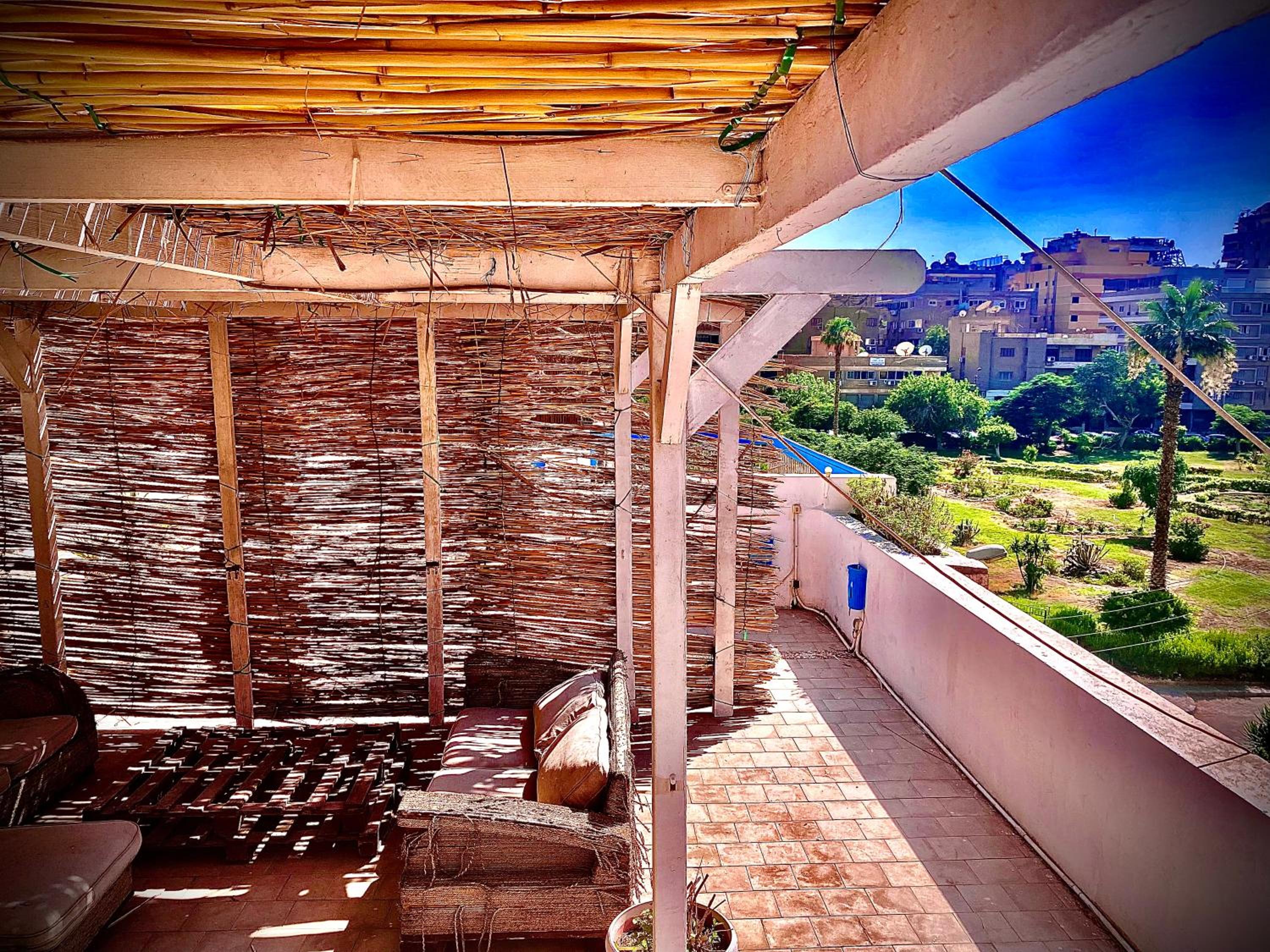 Rooftop Club Luxurious Rooms and Studios 10 minutes away from Cairo airport