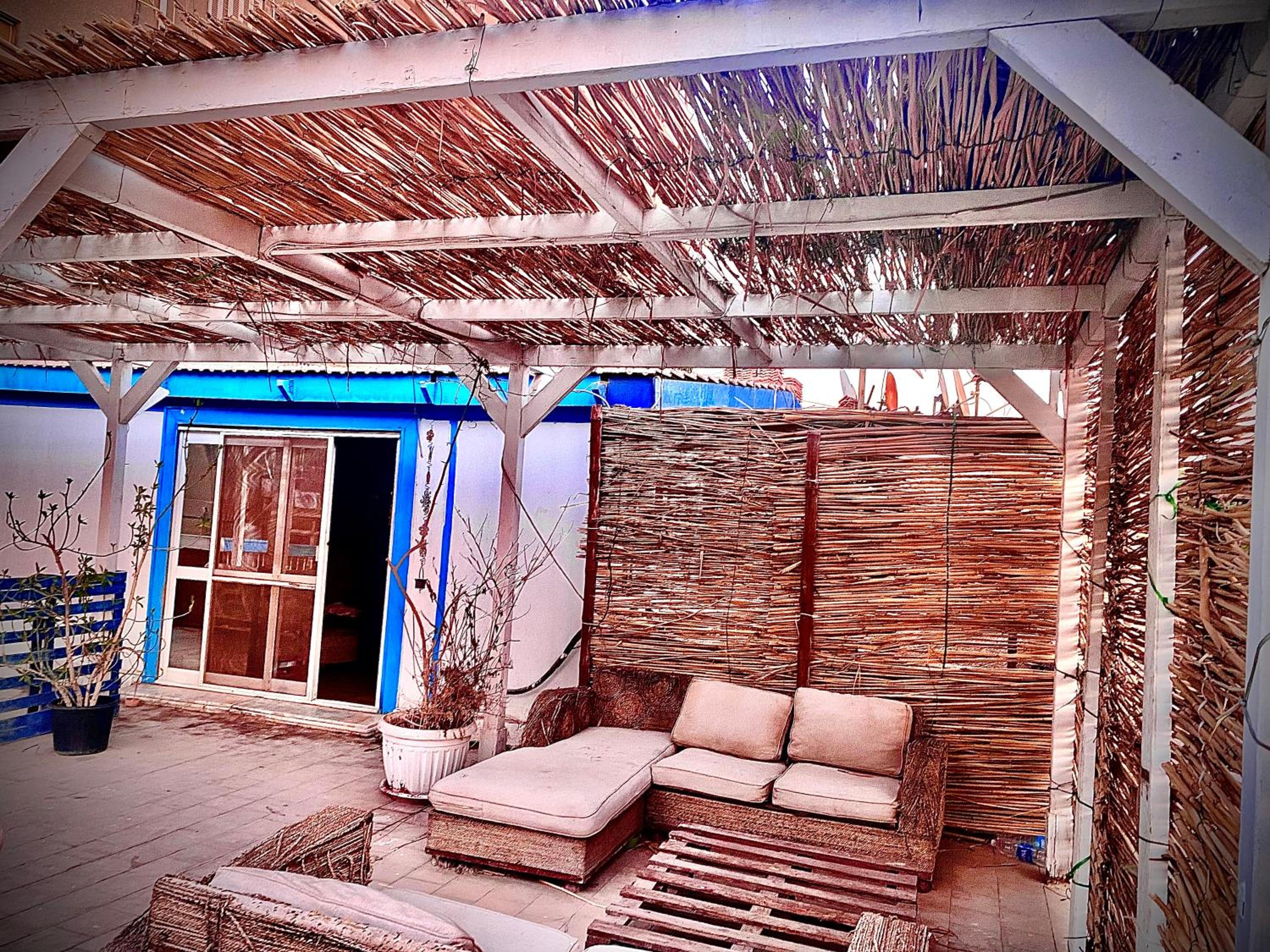 Rooftop Club Luxurious Rooms and Studios 10 minutes away from Cairo airport