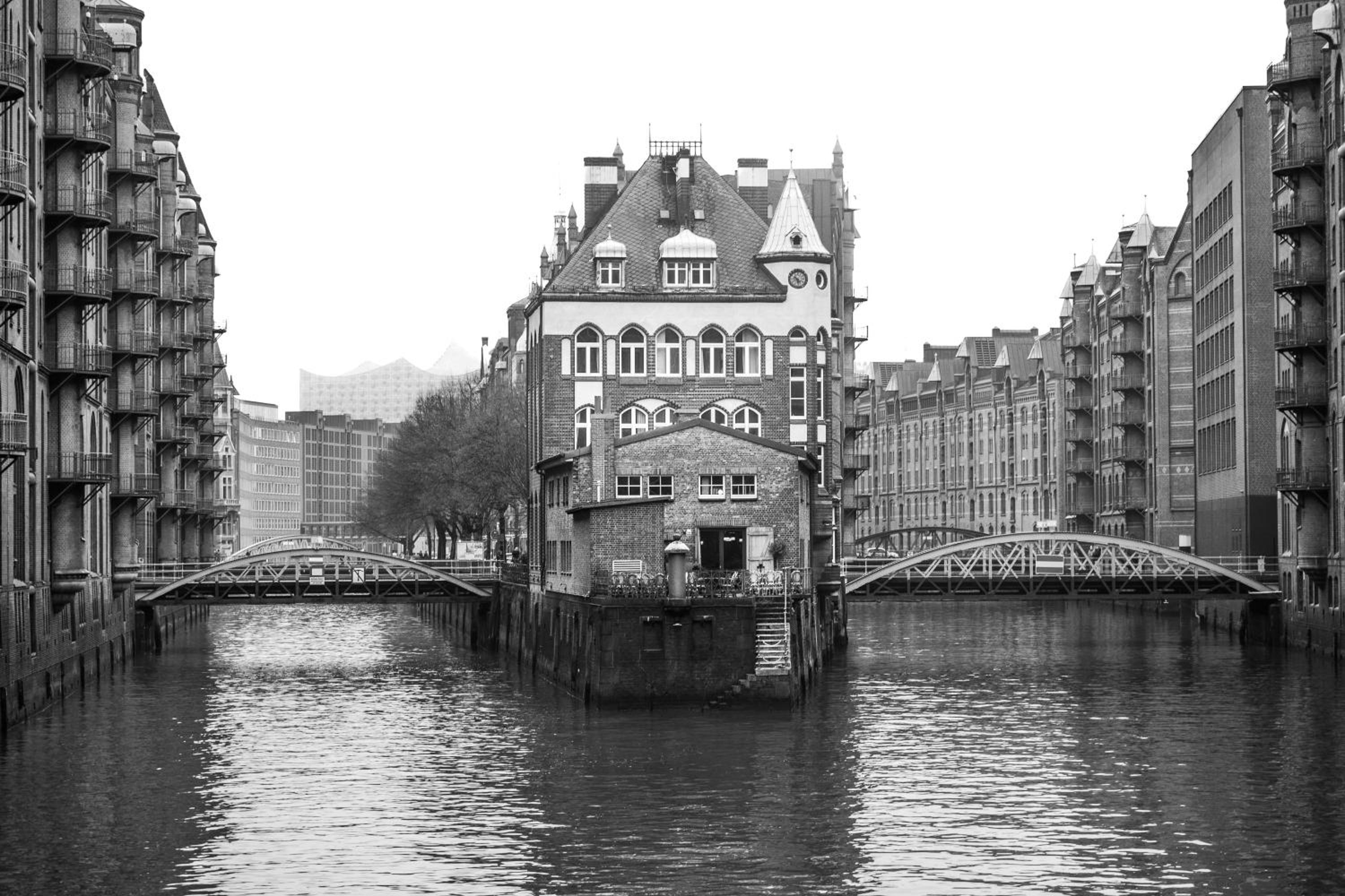 Modern, ruhig, gemütlich: 2 Zimmer Wohnung in bester Lage nahe Alster + Stadtpark